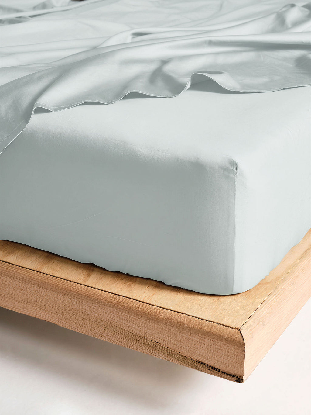Winton Pale Blue Fitted Sheet 40cm