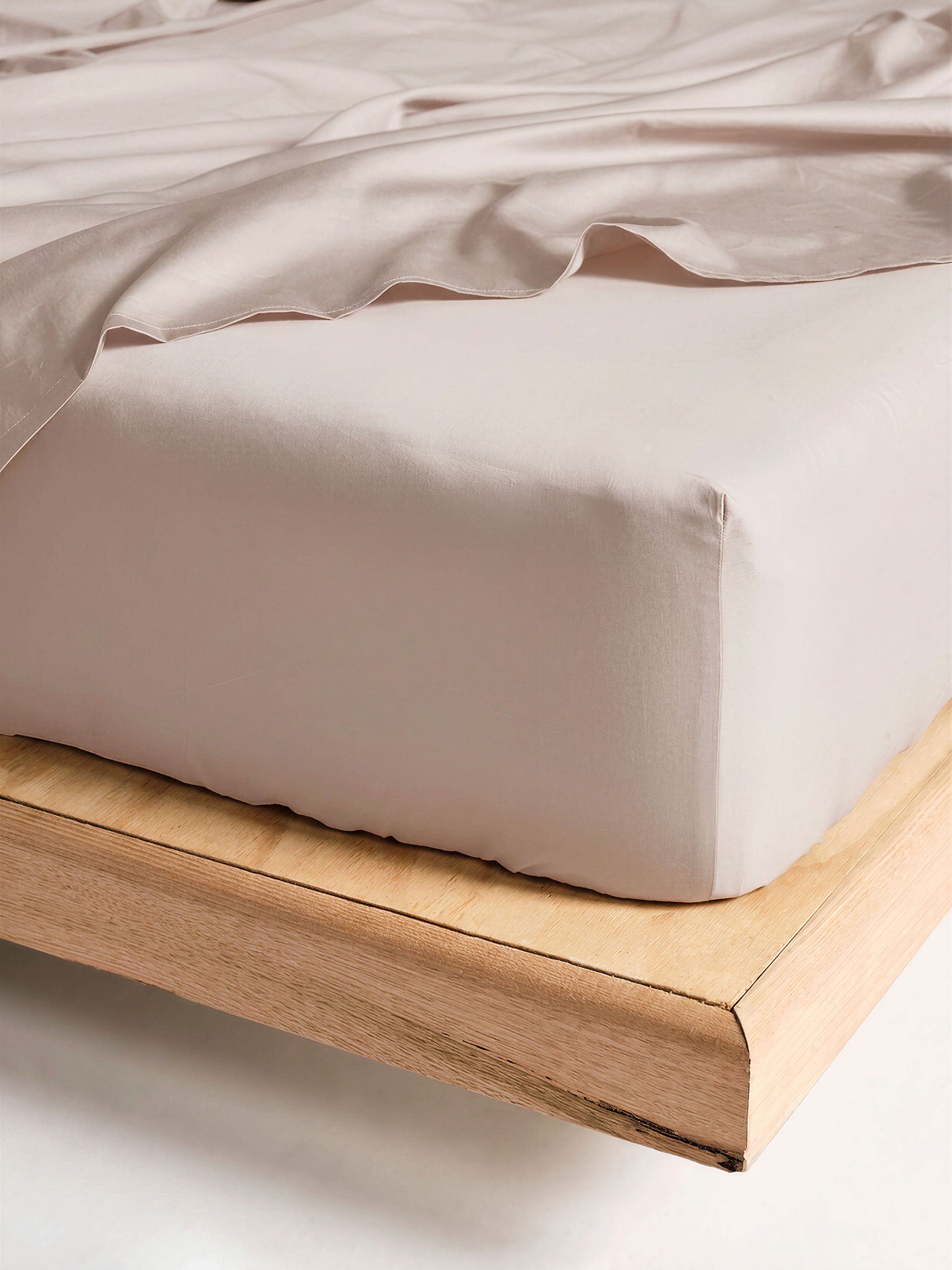 Winton Pink Fitted Sheet 40cm