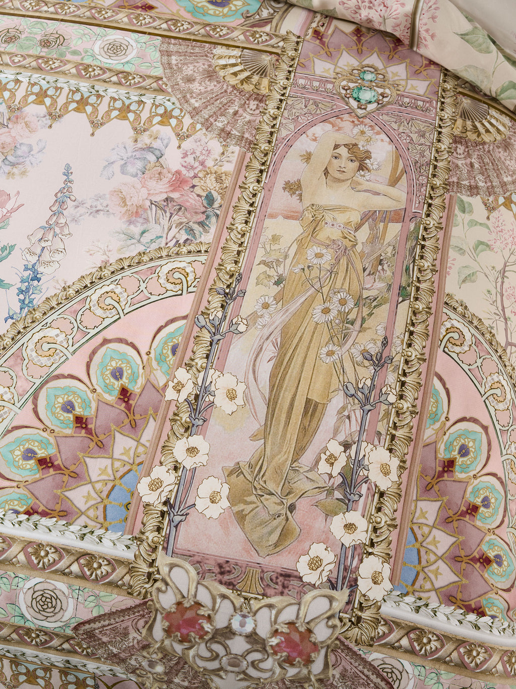 In The Name Of Nouveau Quilt Cover Set