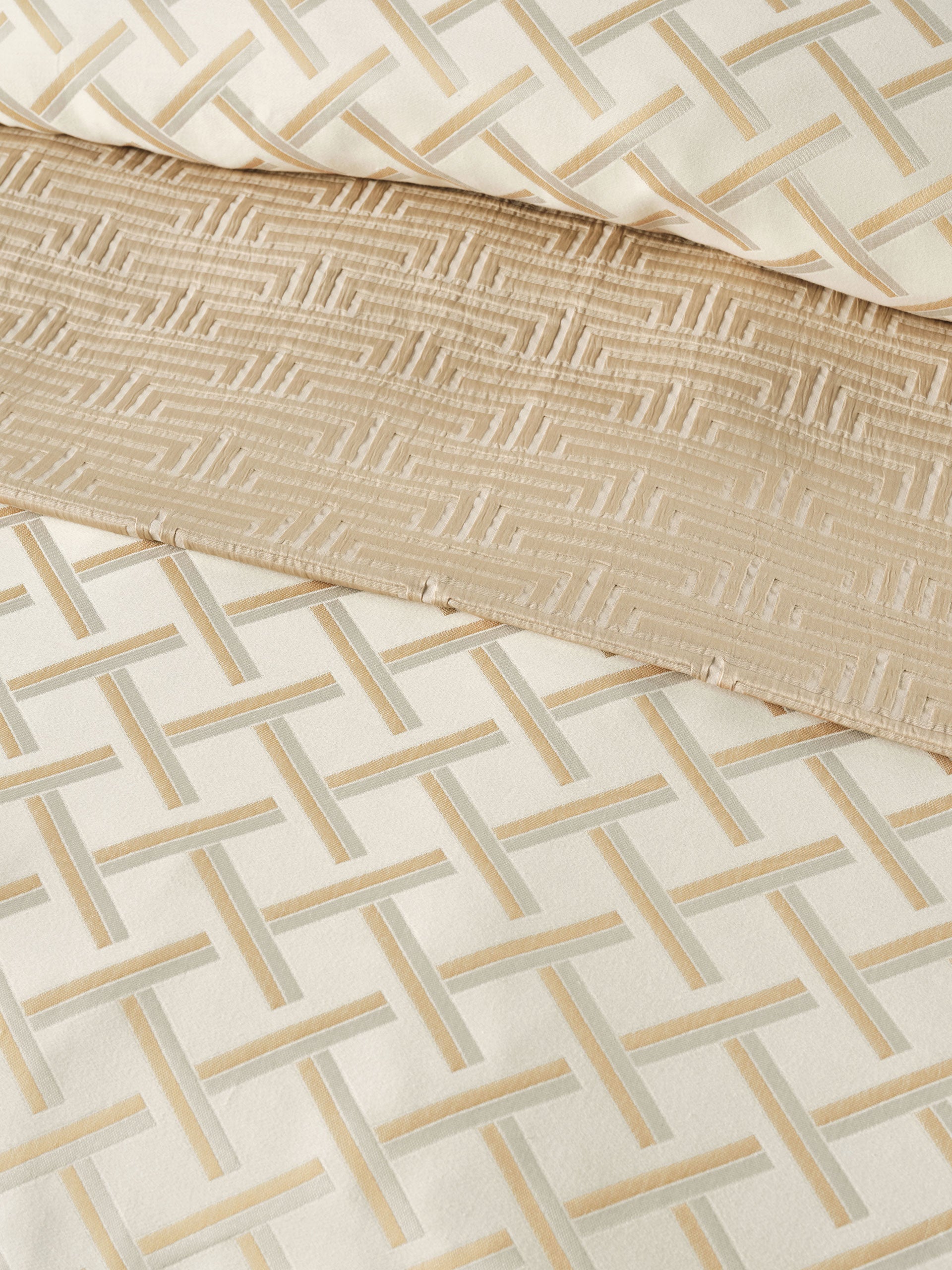 Valeria Champagne Quilt Cover Set