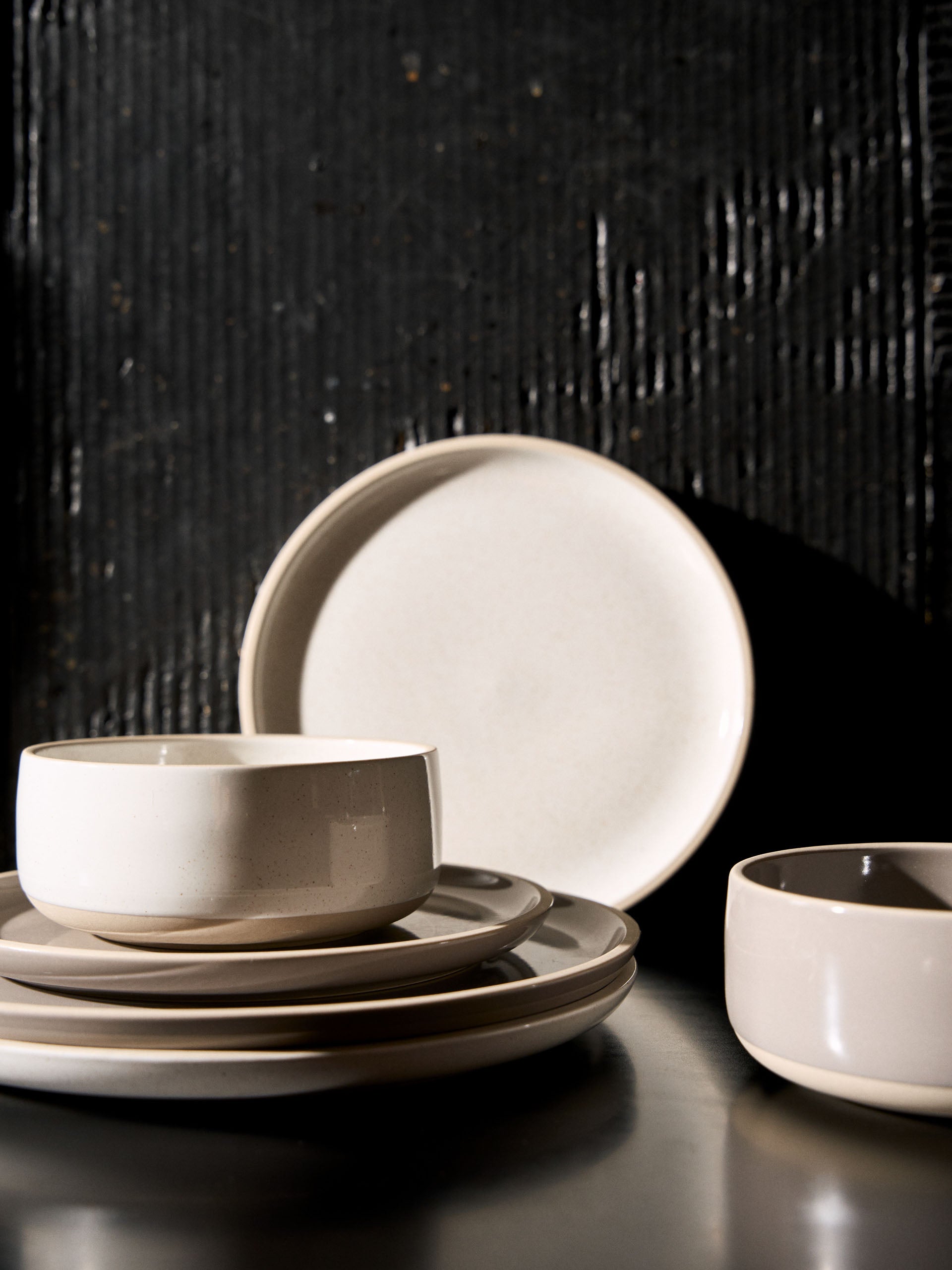 Lucie Cream Speckle 12-Piece Dinner Set