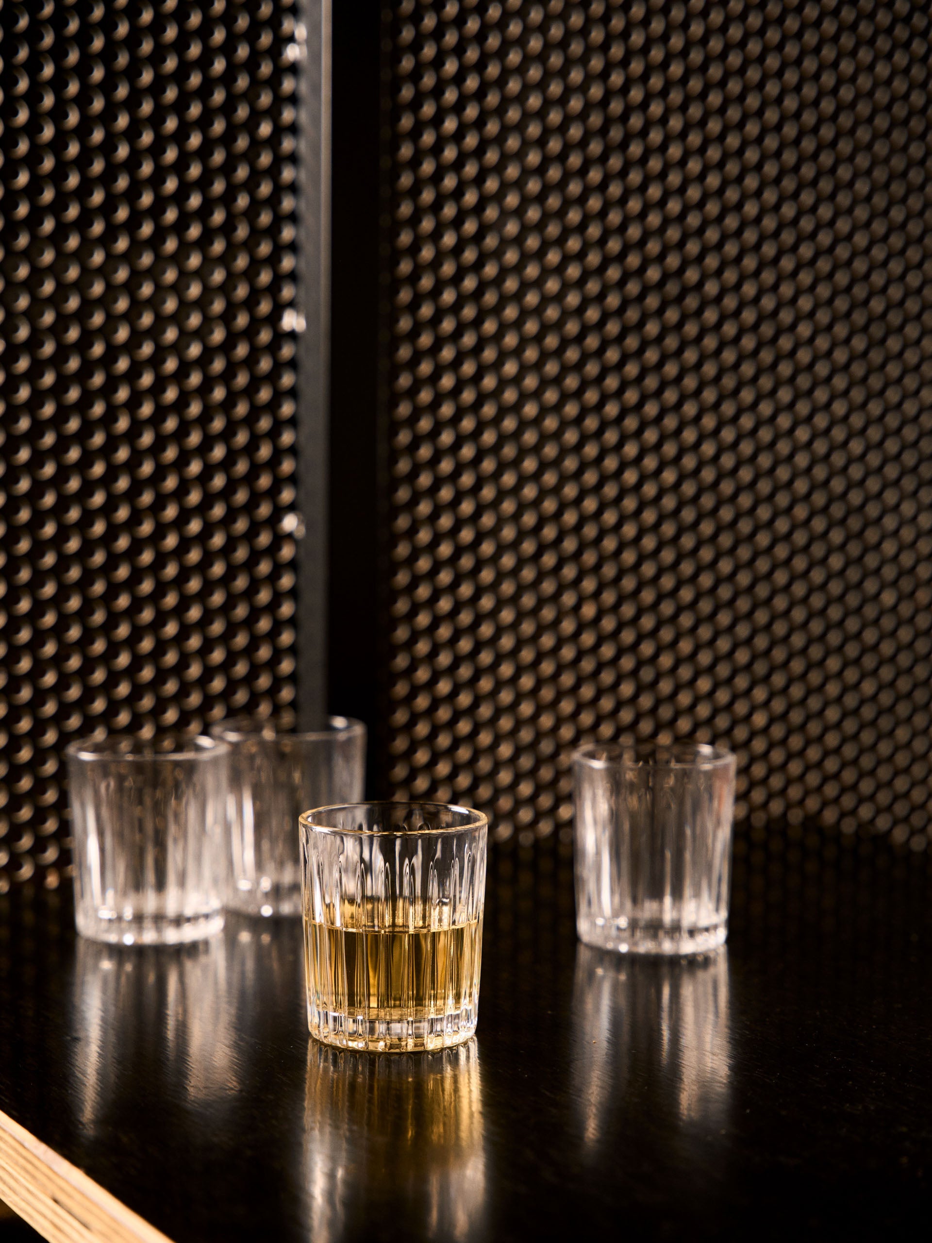 Jonnie Linear 12-Piece Glass Set