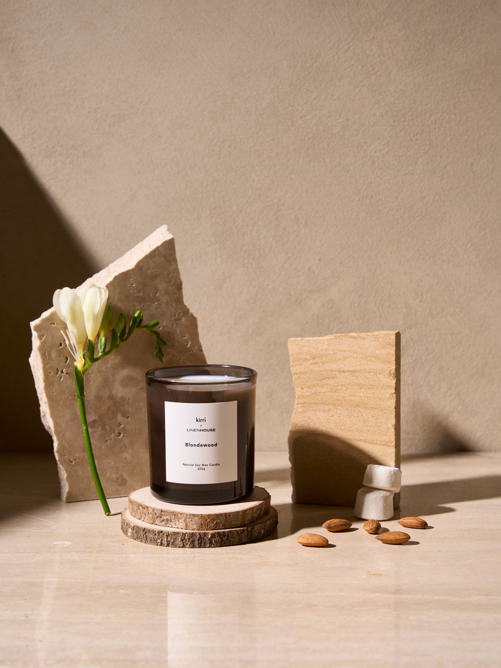 Blondewood Candle 220g