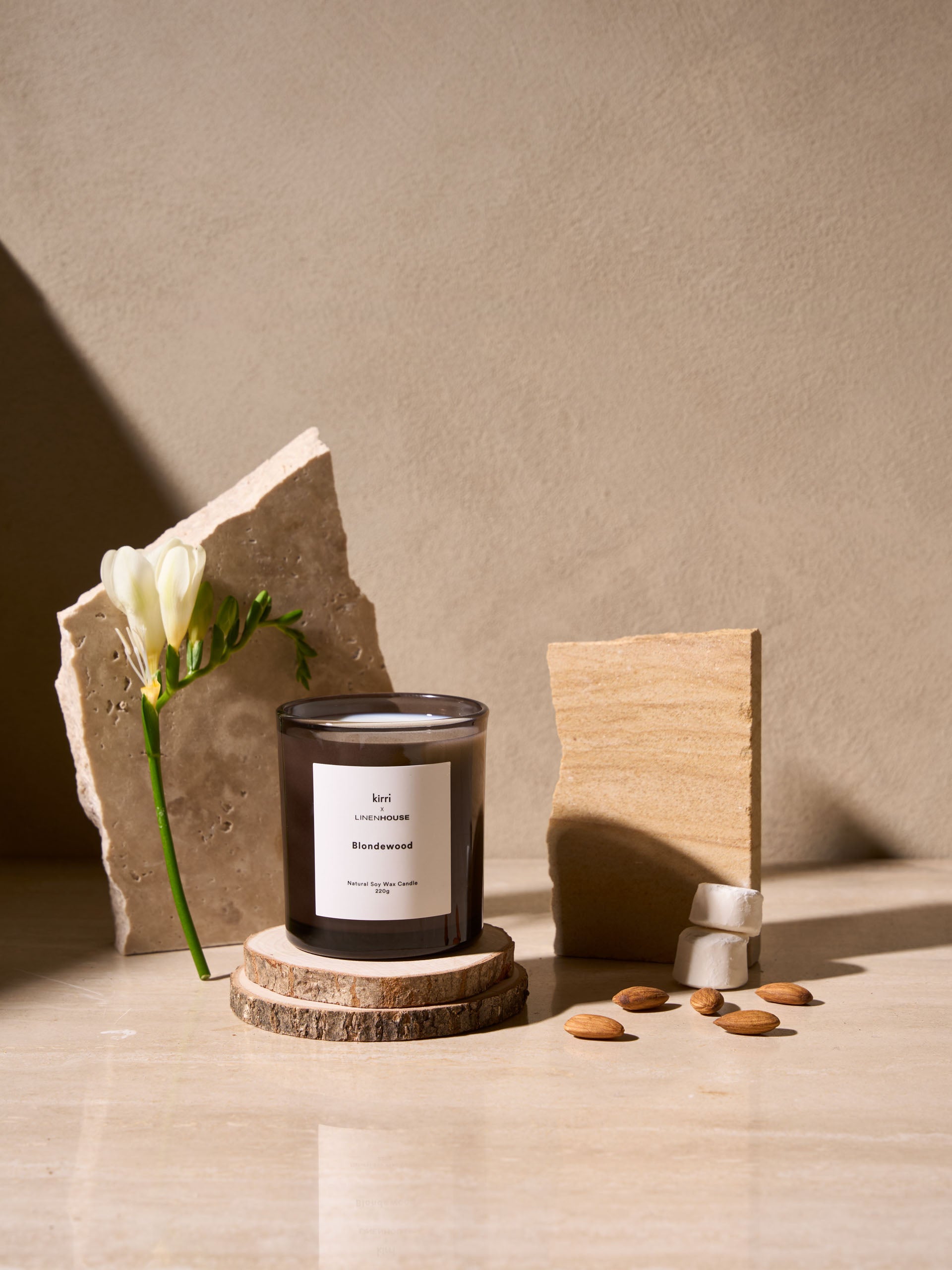 Blondewood Candle 220g