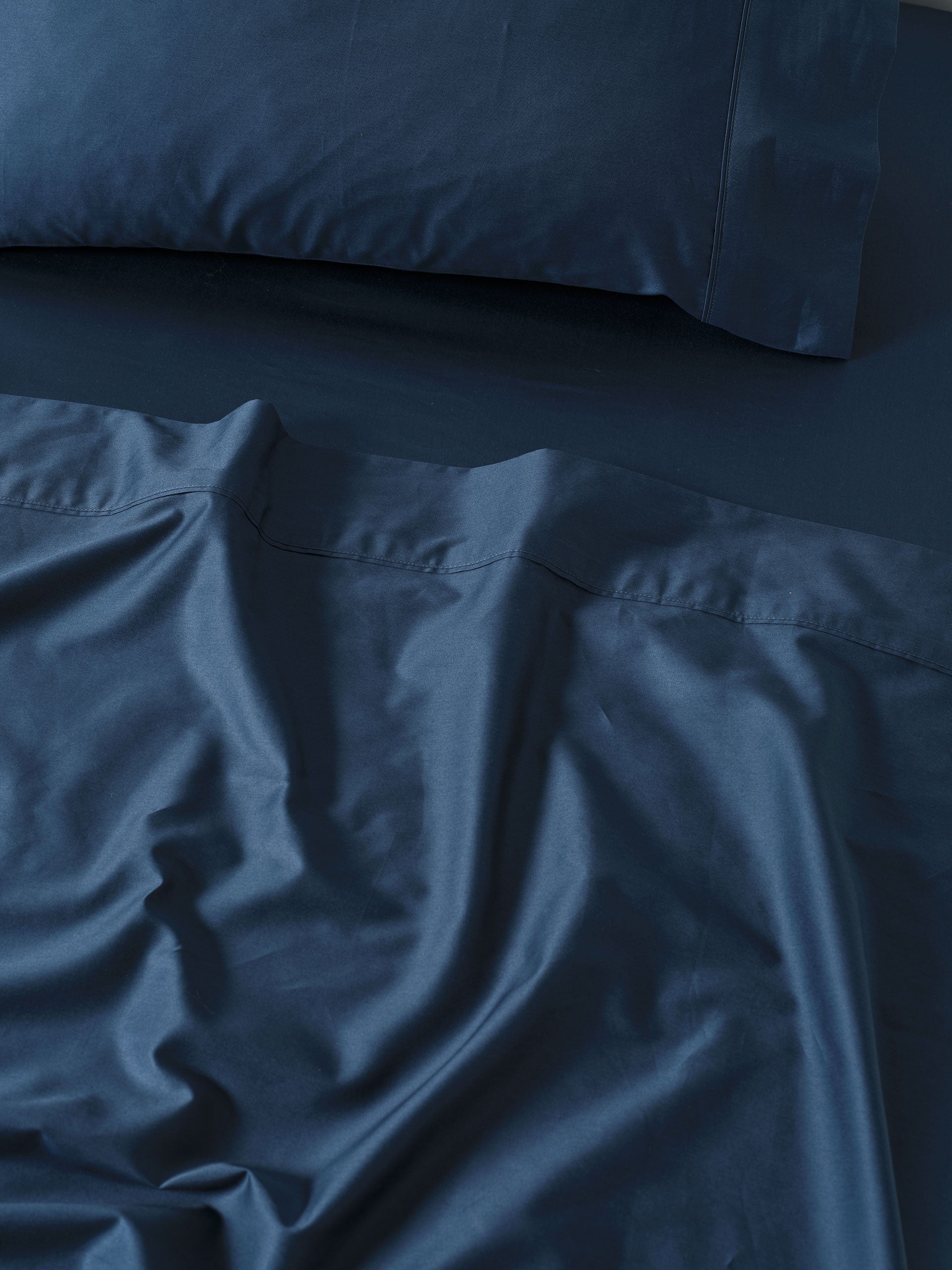 Augusta Navy Sheet Set