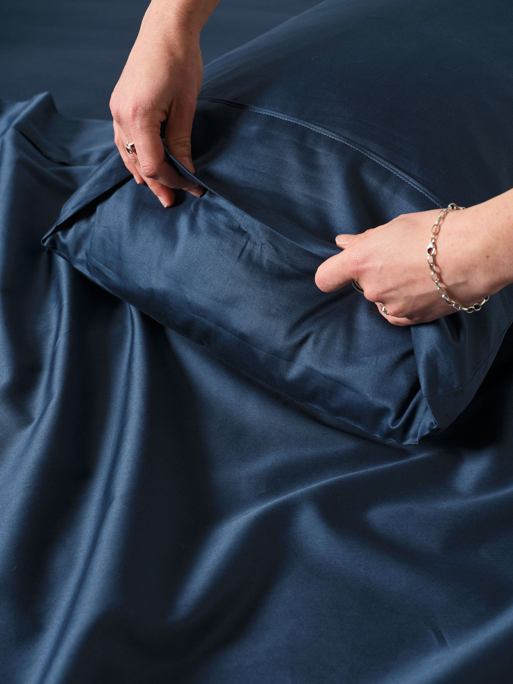 Augusta Navy Sheet Set