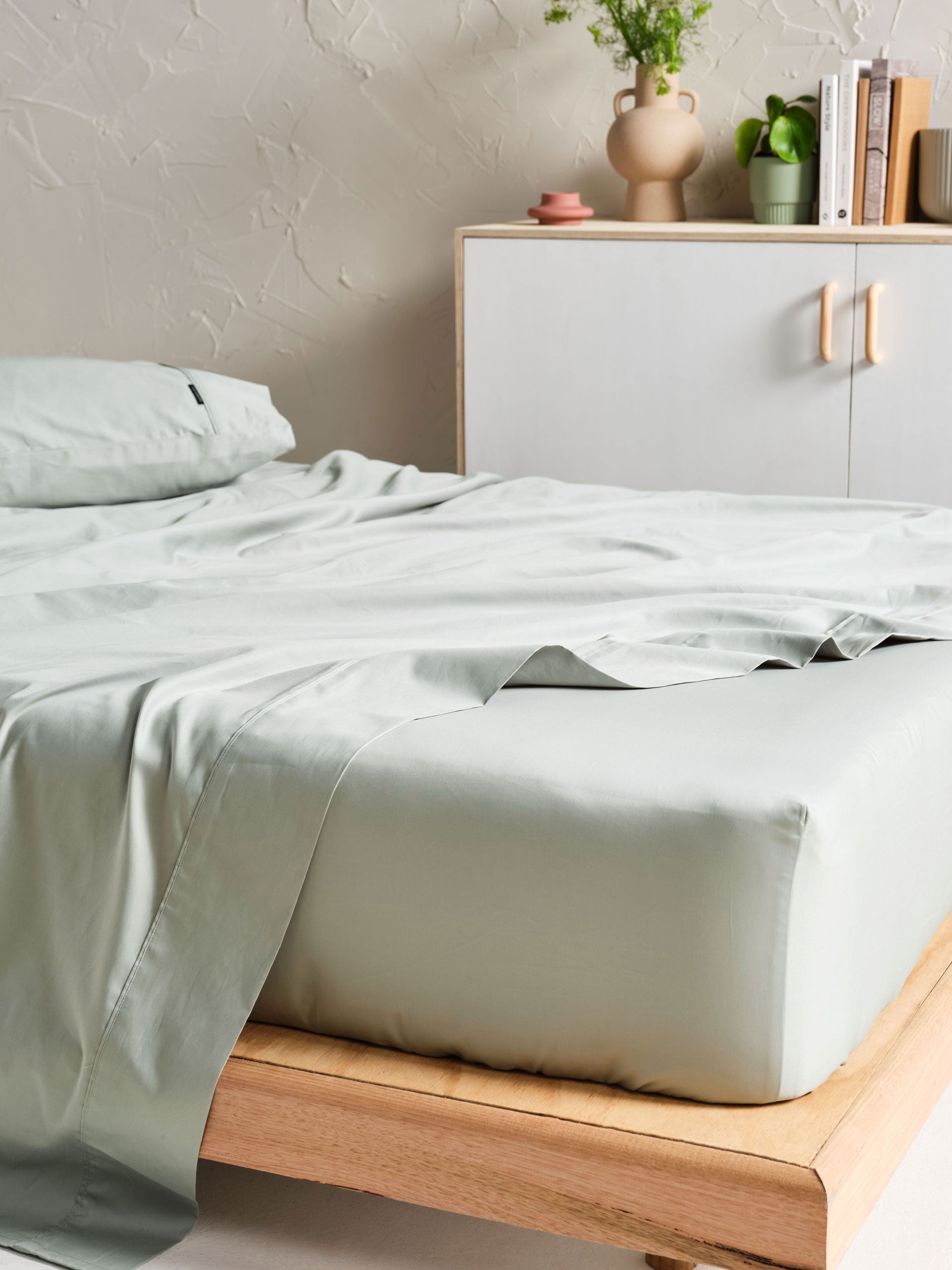 Augusta Green Gum Sheet Set