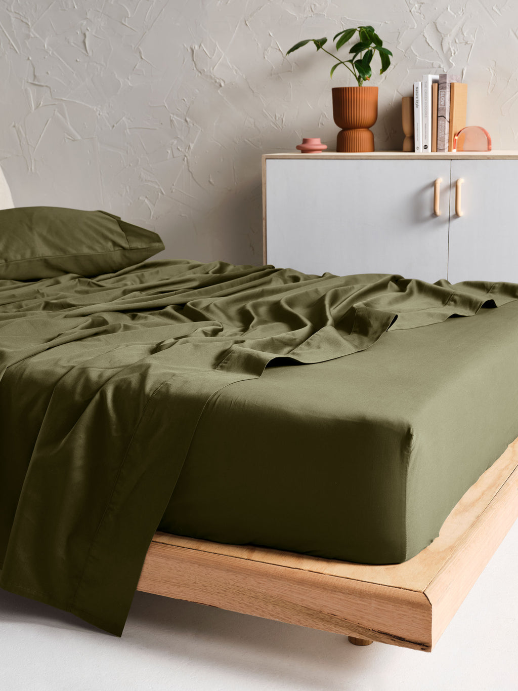 Augusta Olive Sheet Set