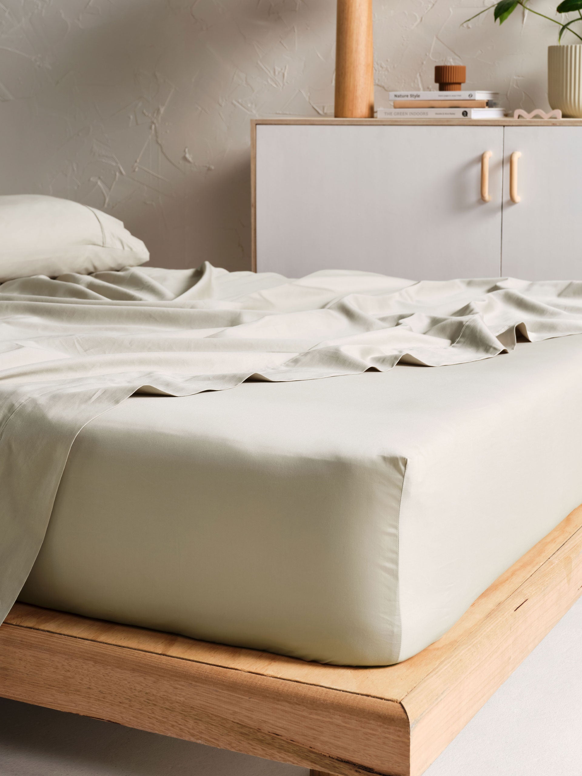 Augusta Taupe Sheet Set