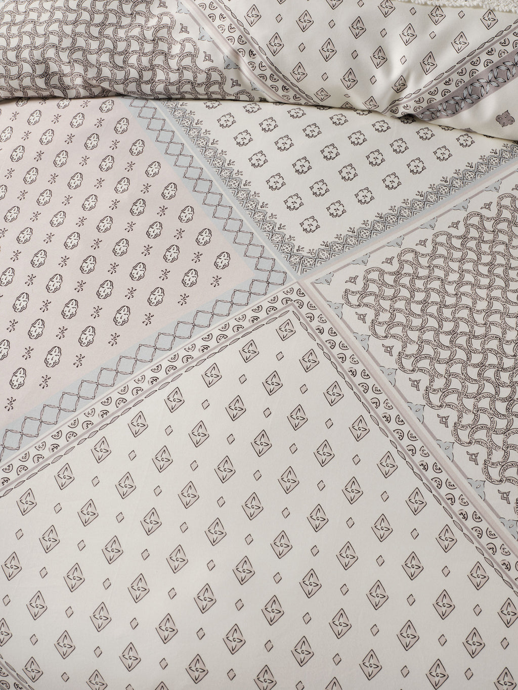 Avene Quilt Cover Set