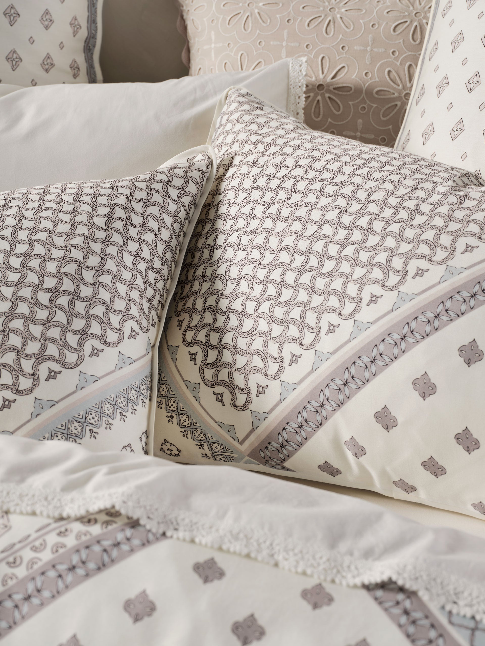 Avene Quilt Cover Set