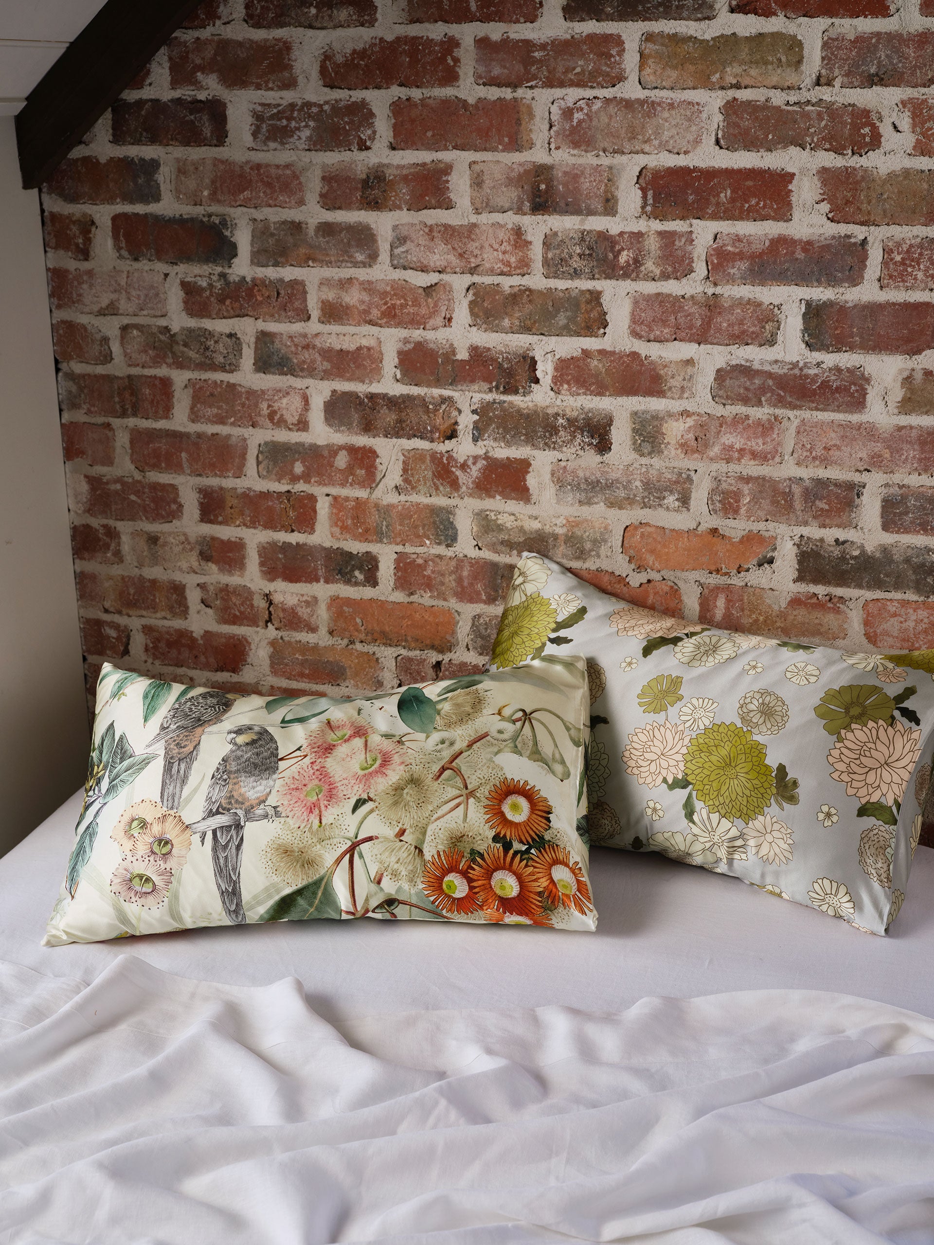 Silk Zuri Pillowcase