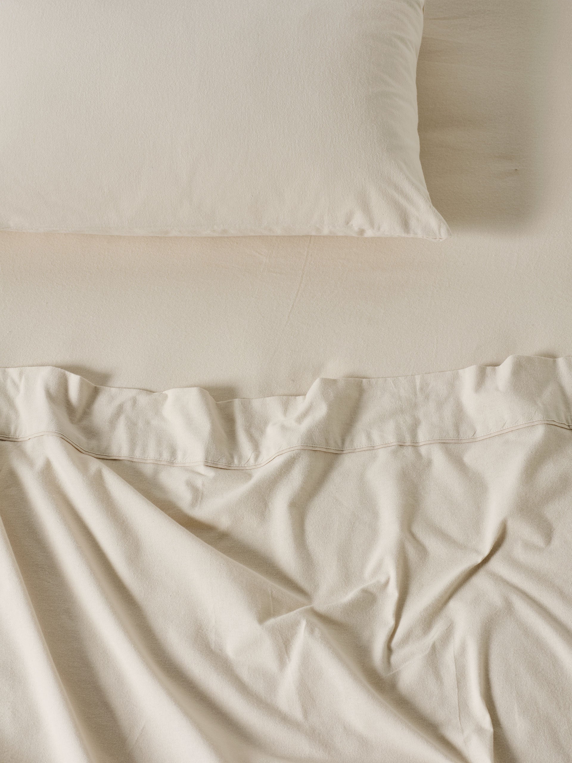 Lettie Taupe Sheet Set