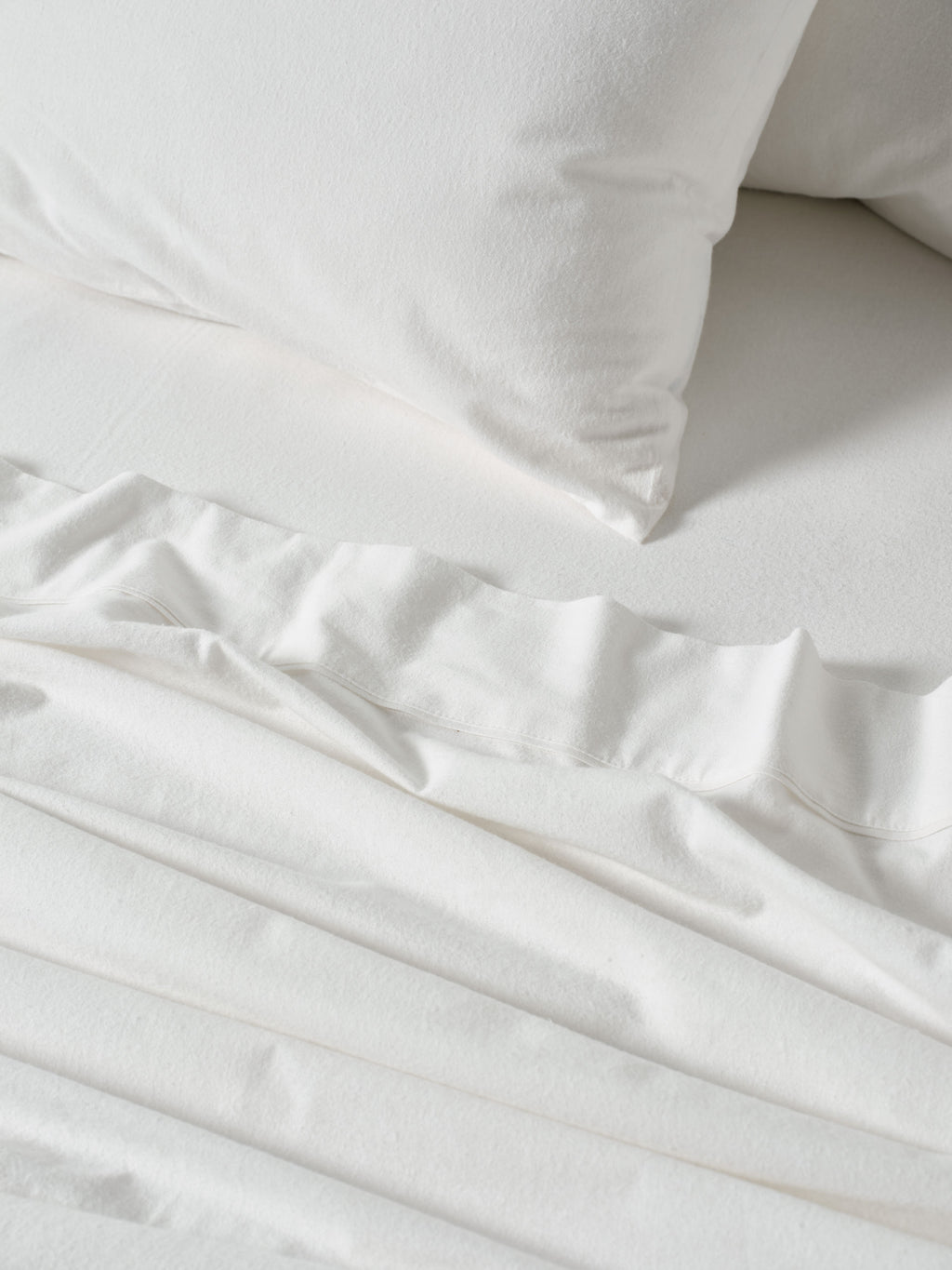 Lettie White Sheet Set