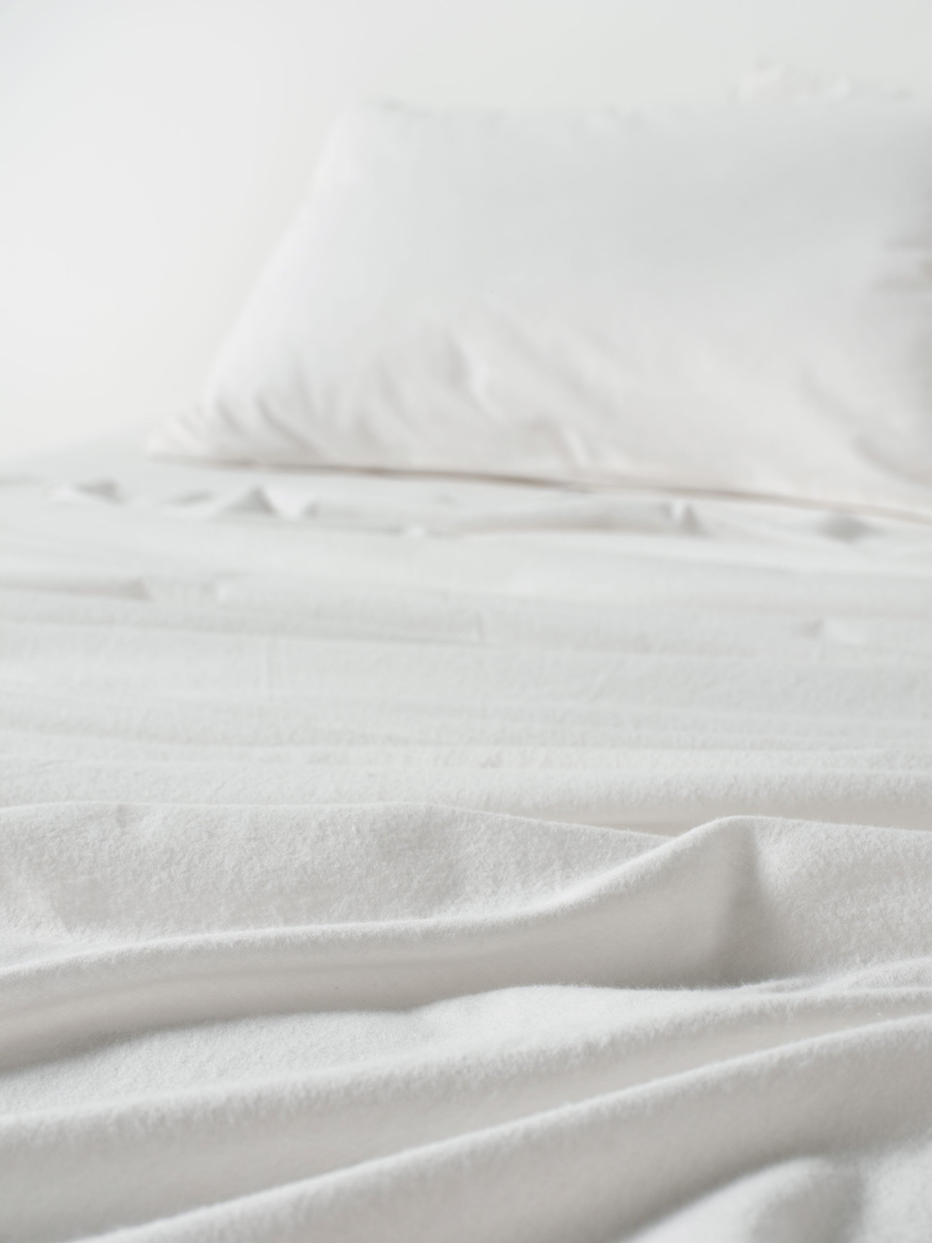 Lettie White Sheet Set