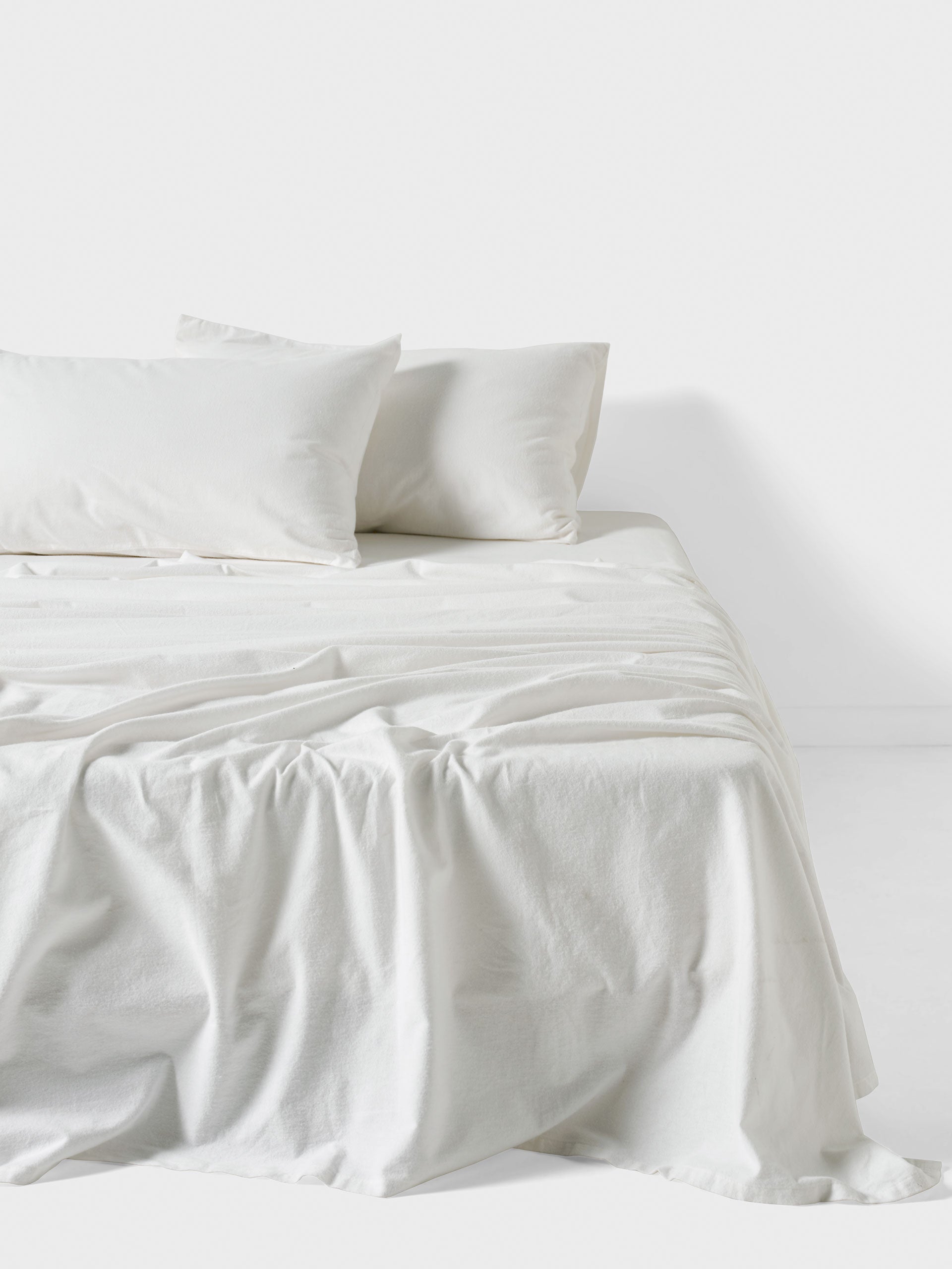 Lettie White Sheet Set