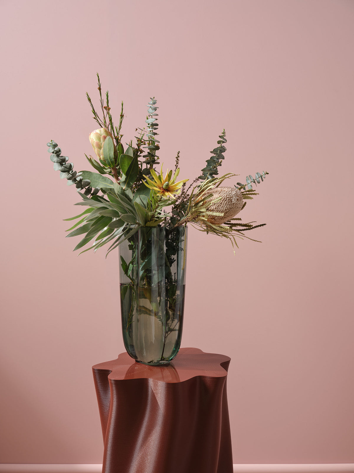 Nerine Evergreen Vase 30cm