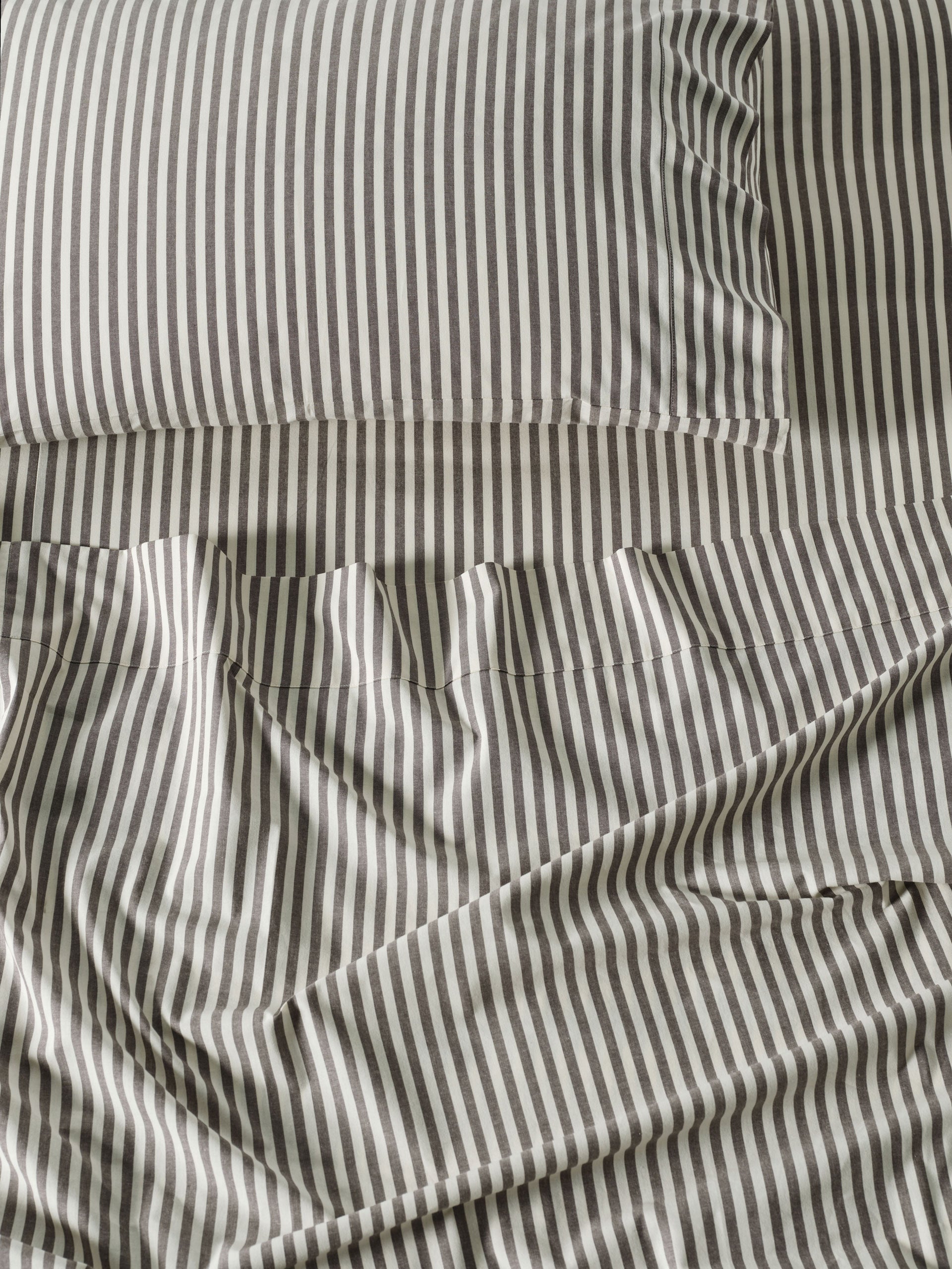 Classic Stripe Charcoal Sheet Set