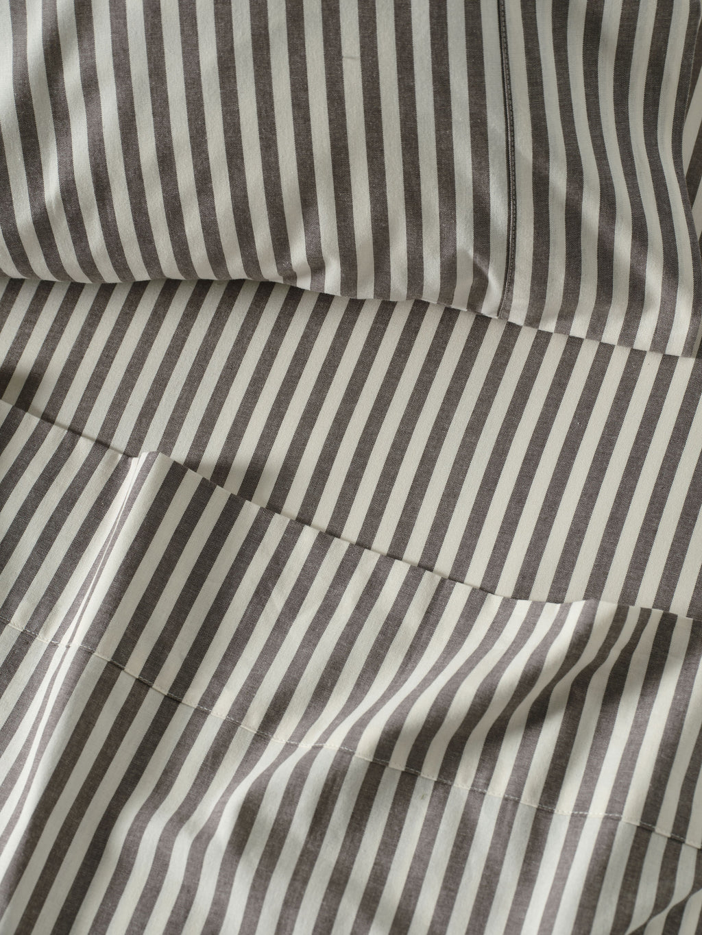 Classic Stripe Charcoal Sheet Set