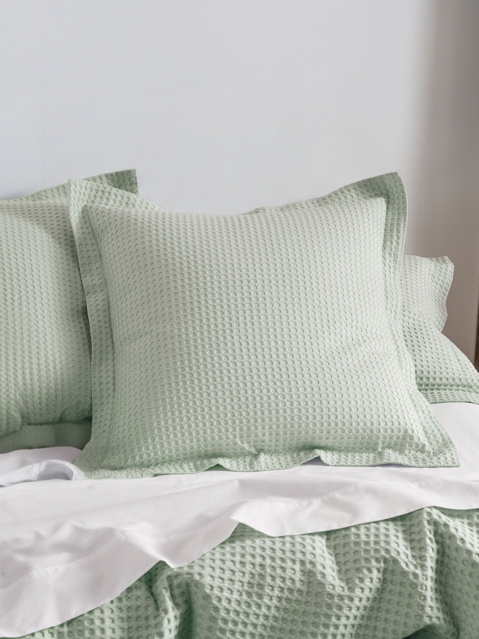 Deluxe Waffle Mist Quilt Cover Set