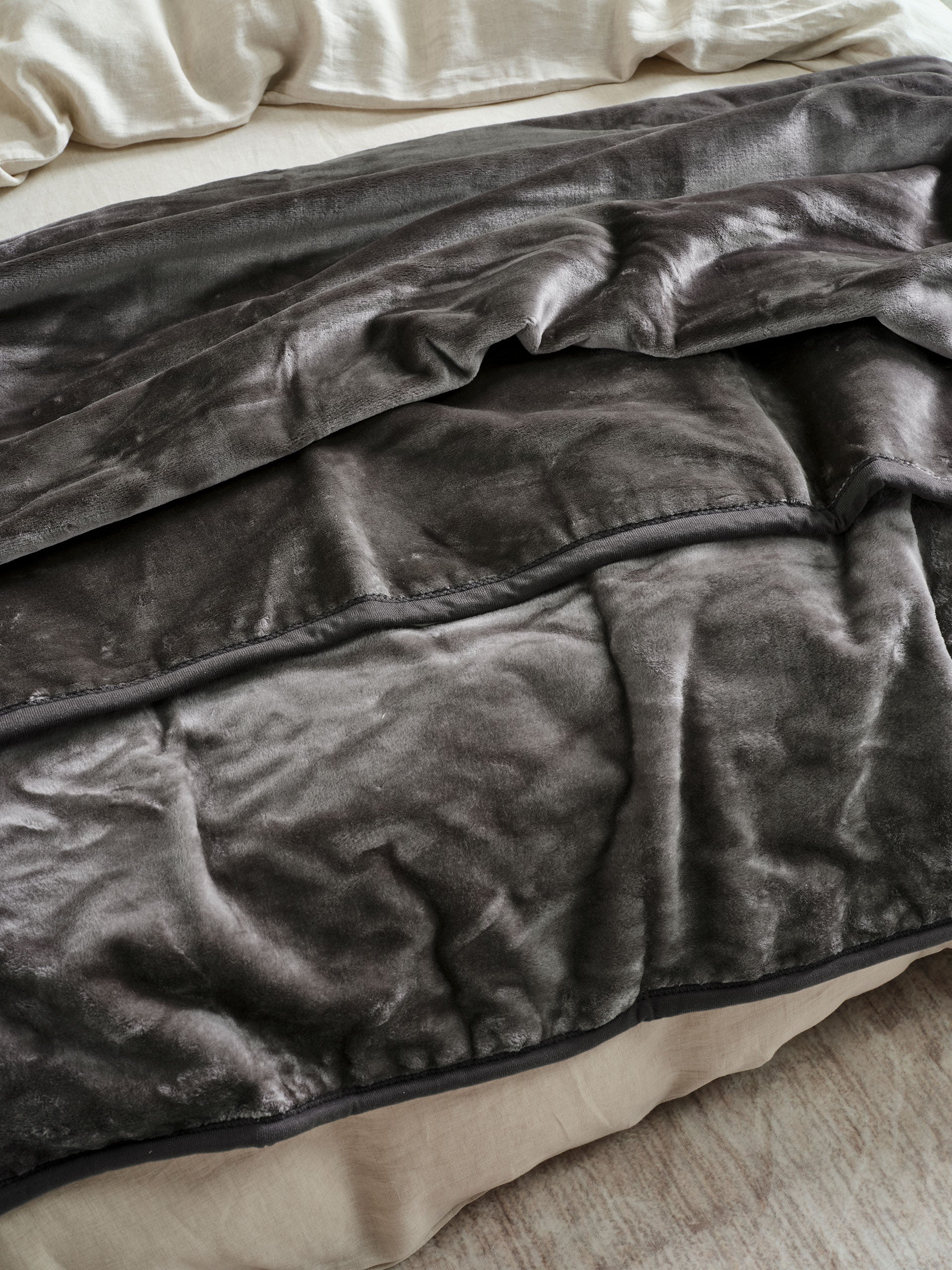 Dover Shadow Blanket