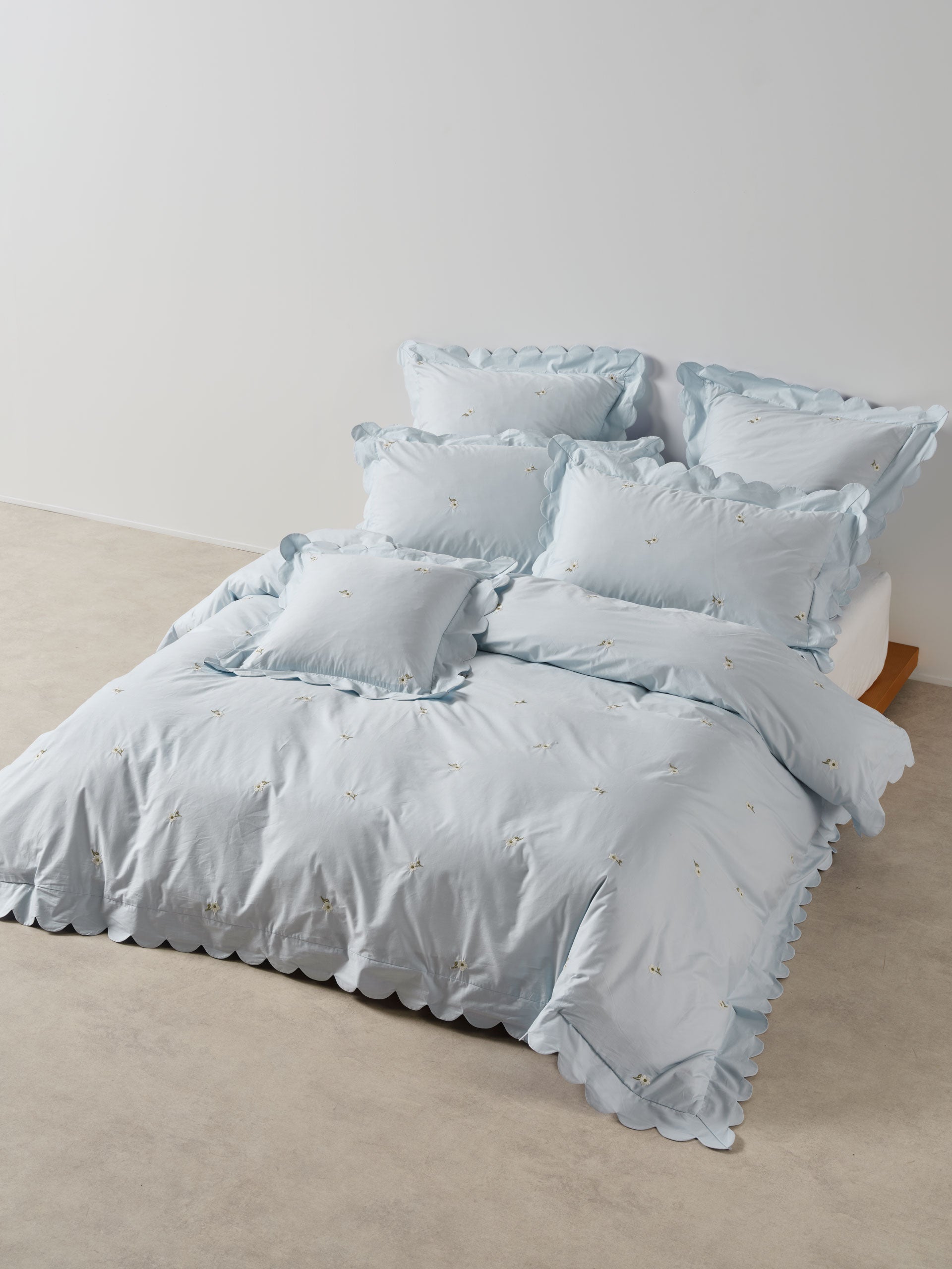 Eva Cushion 48x48cm