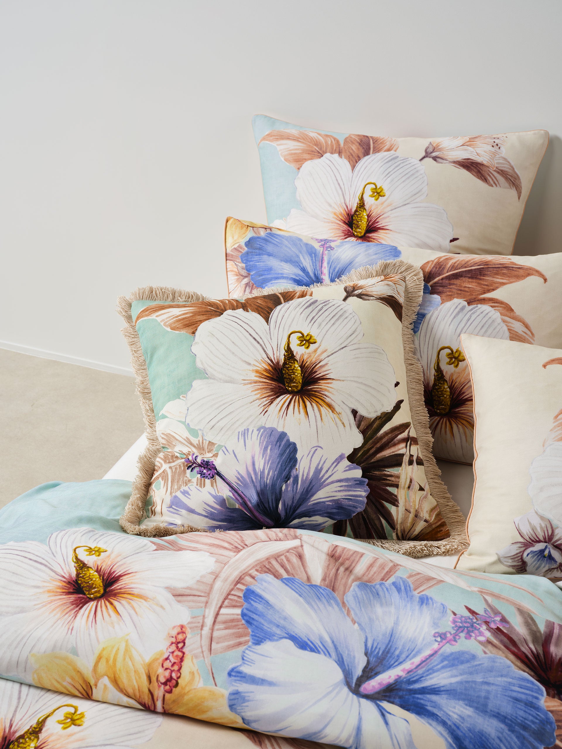 Gabriella Cushion 48x48cm