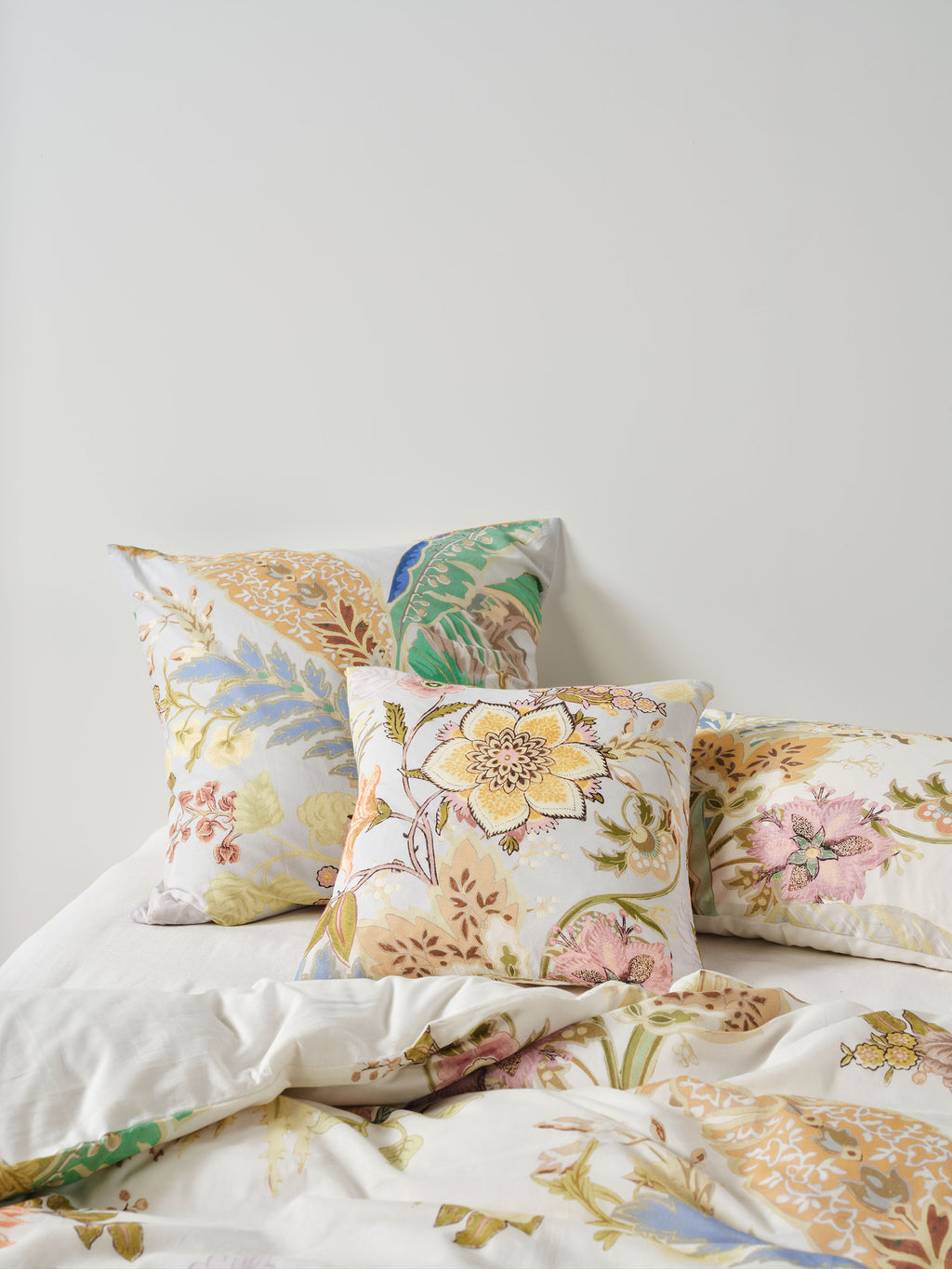 Larissa Cushion 48x48cm