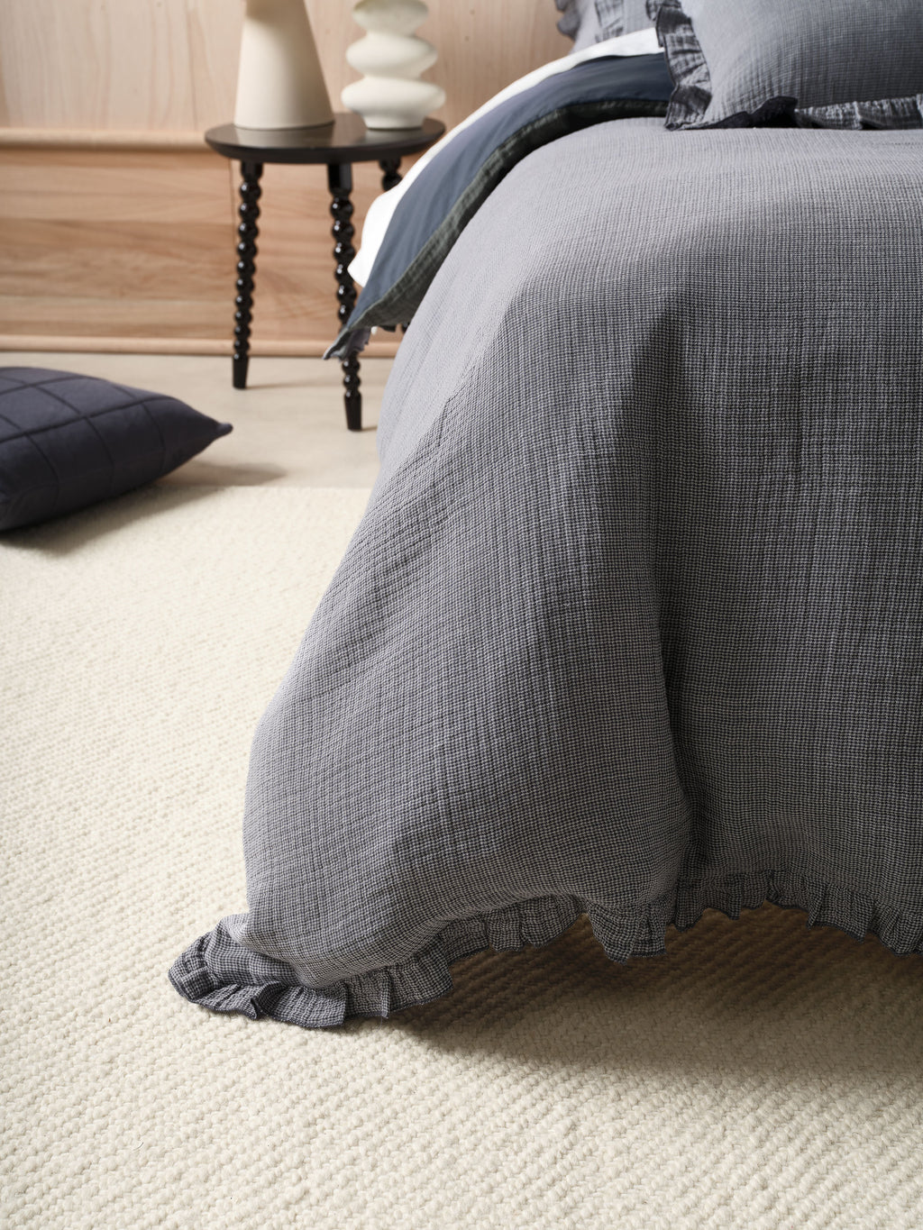Lucy Navy Quilt Cover Set