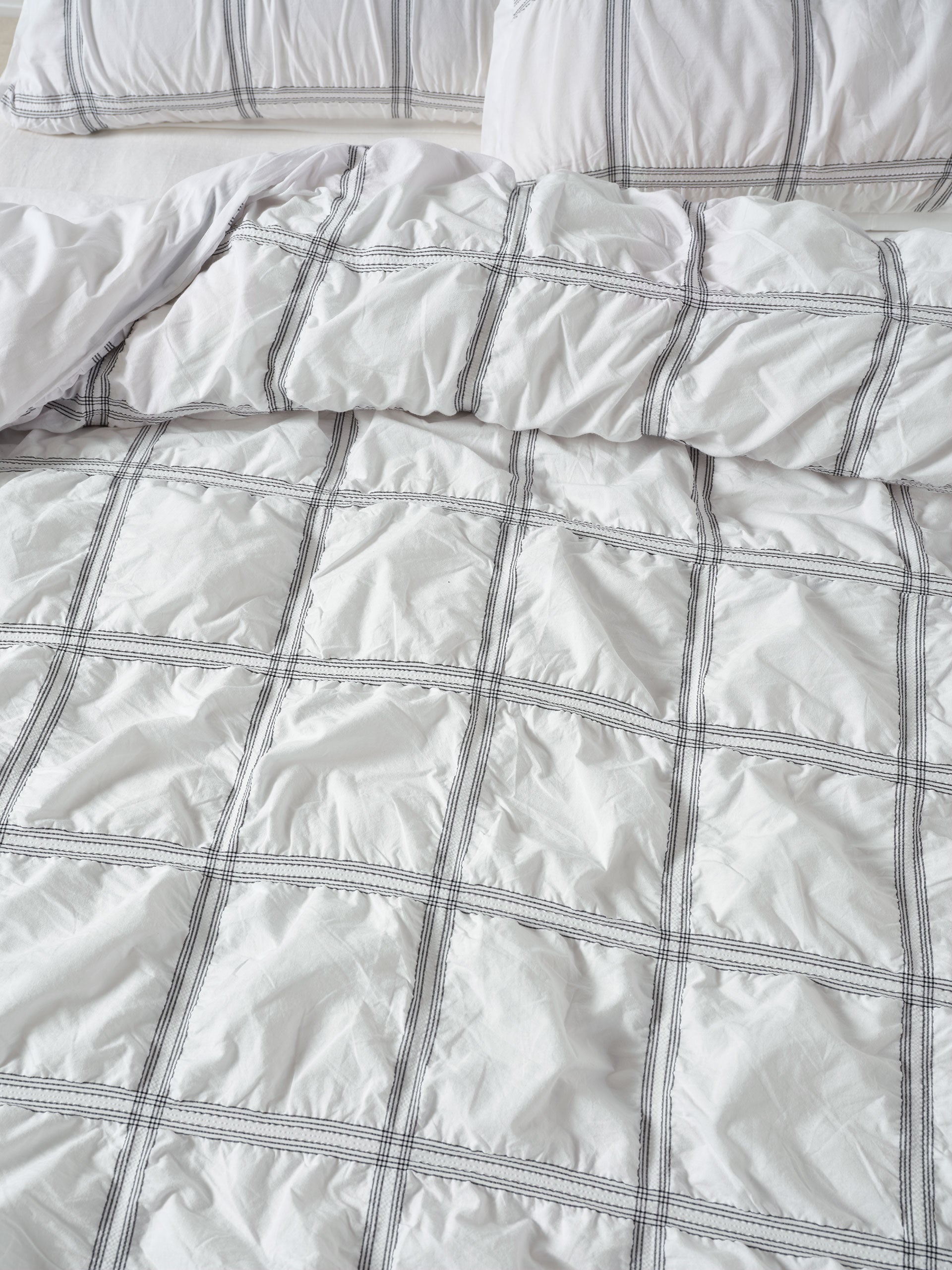Mireya Snow Quilt Cover Set