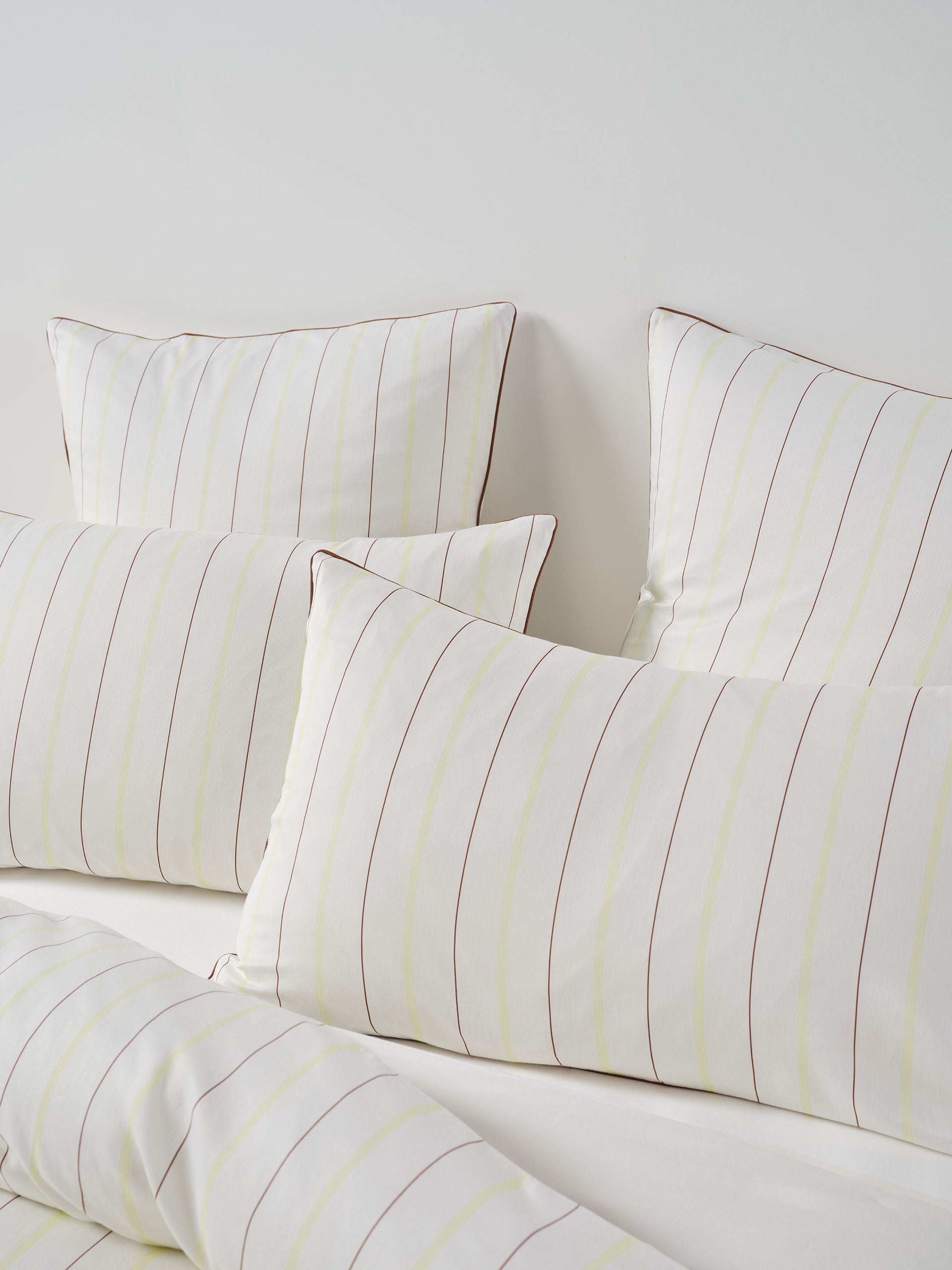 Monday Stripe White Quilt Cover Set