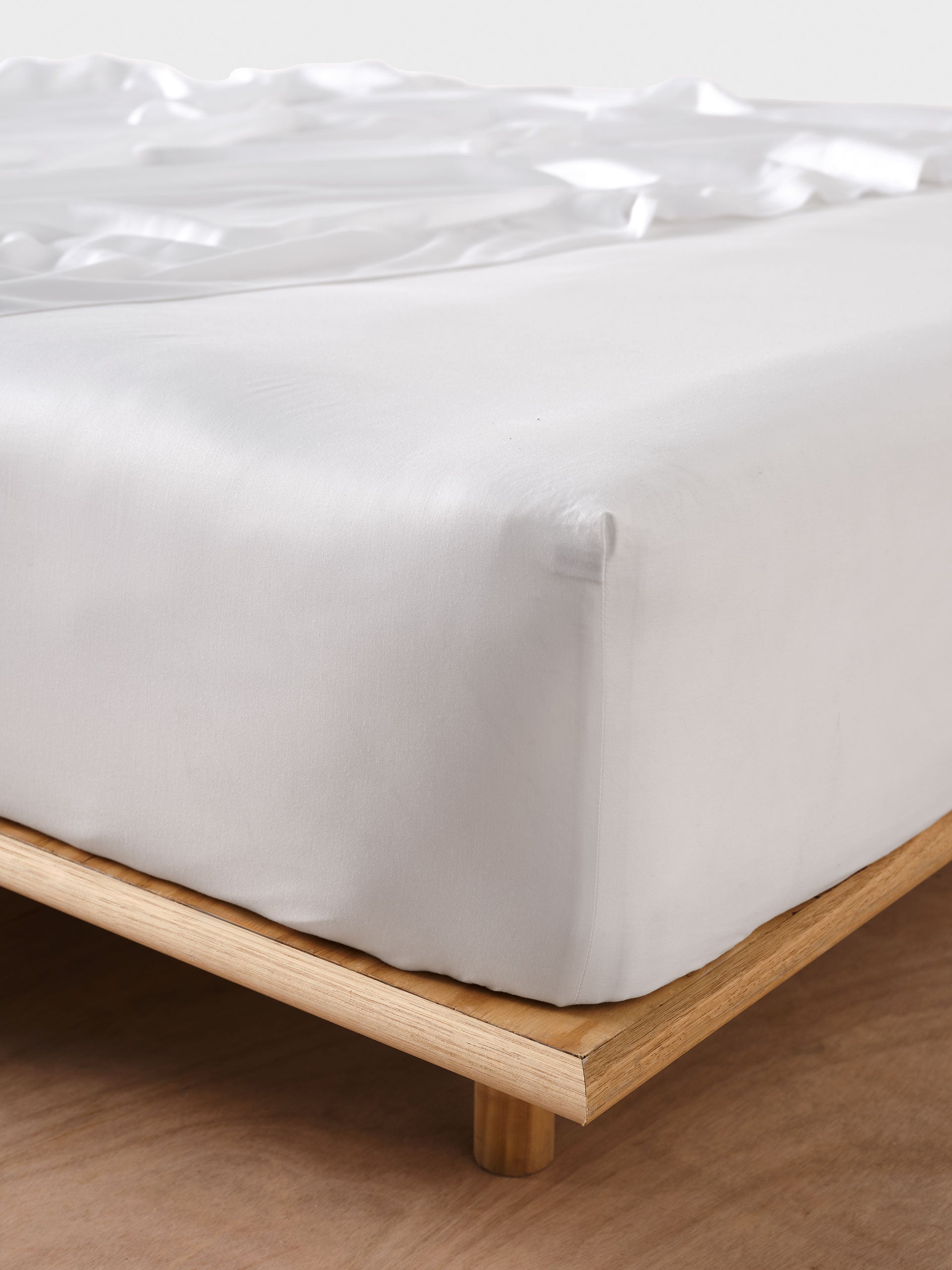 Nara White Bamboo Cotton 400TC Fitted Sheet