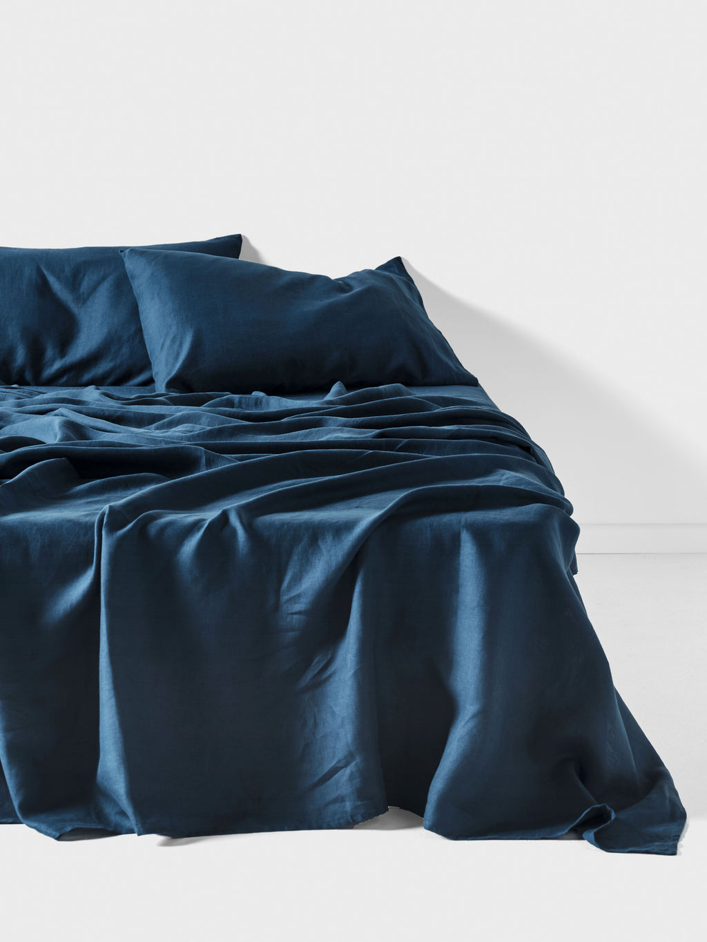 Nimes Navy Sheet Set