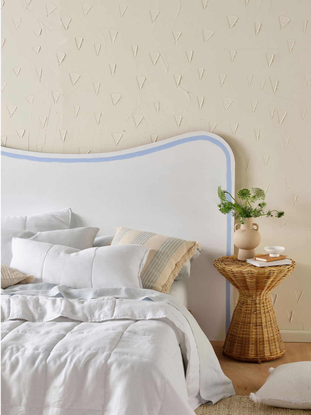 Nimes White Coverlet