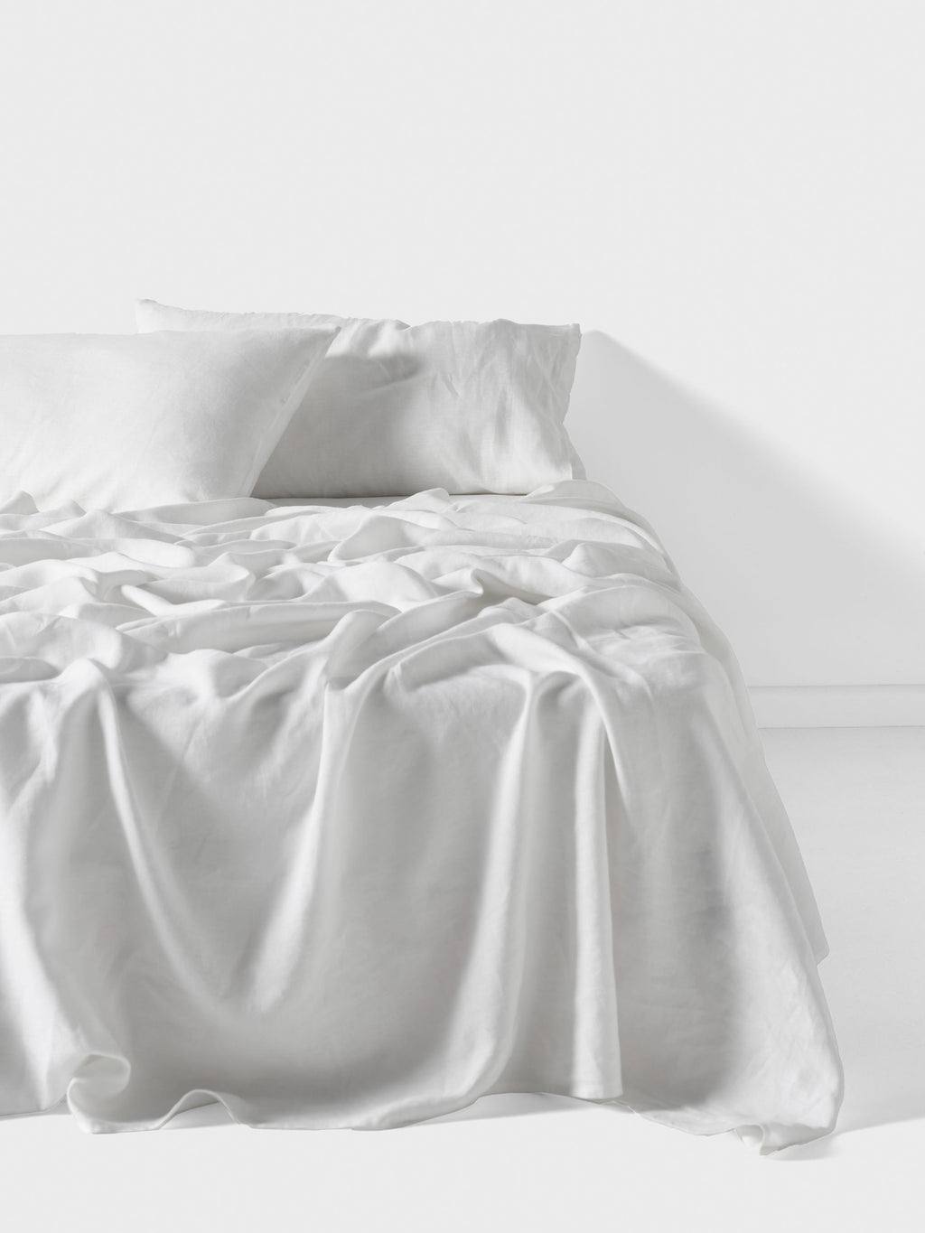 Nimes White Sheet Set