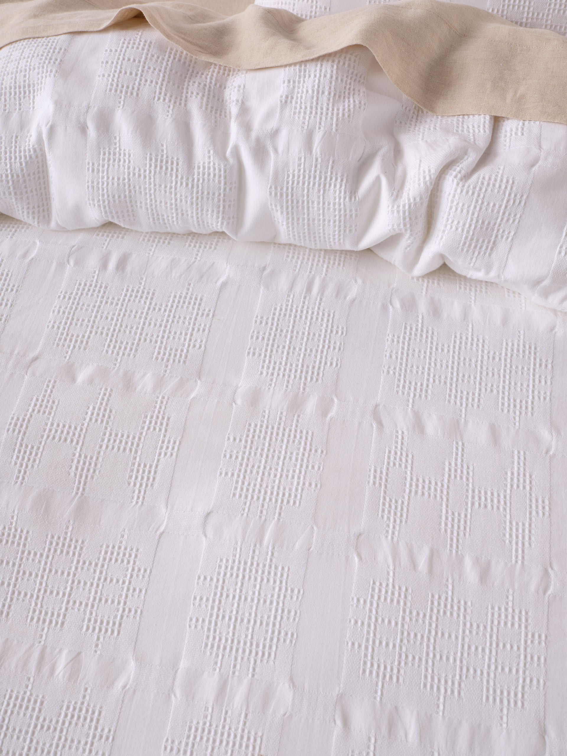 Seren White Quilt Cover Set