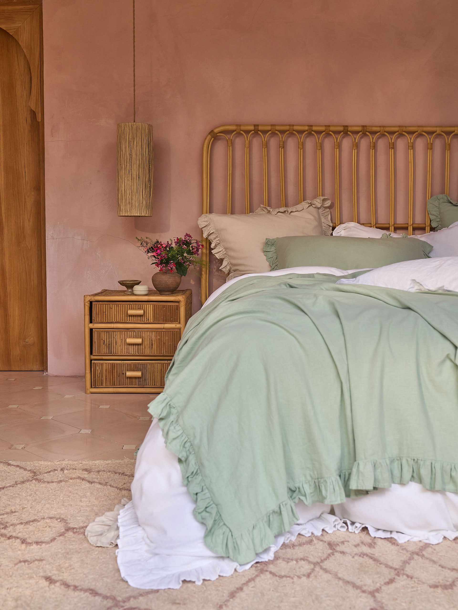 Vintage Ruffle Seaglass Quilt Cover Set