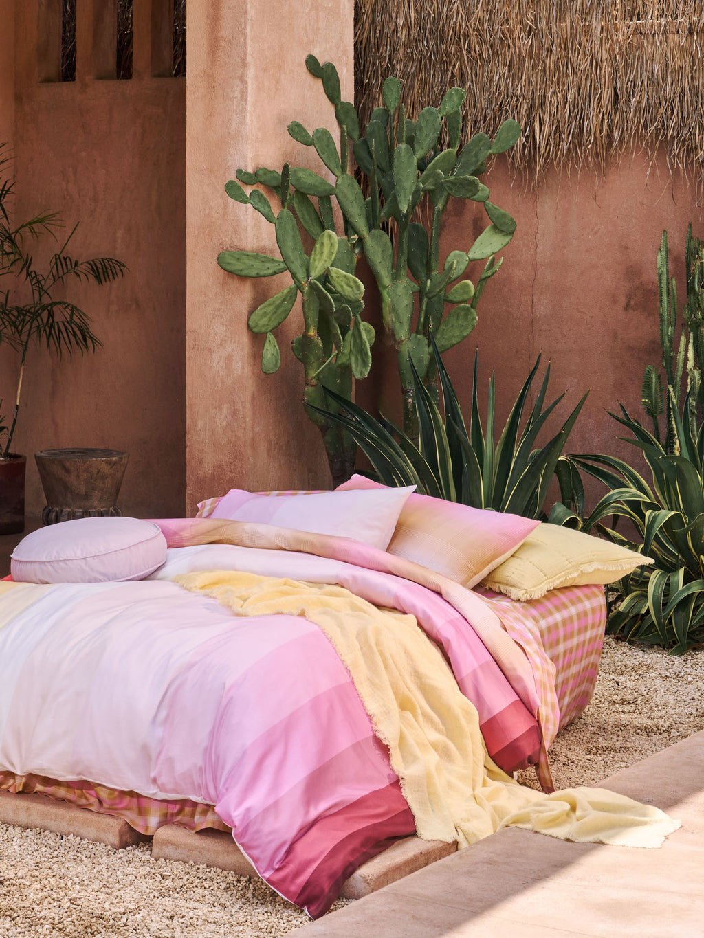 Sunrise Stripe Bubblegum Quilt Cover Set