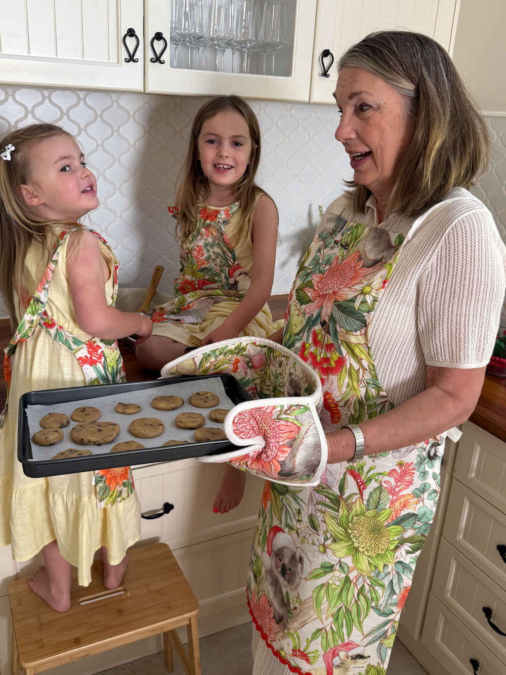 Bush Christmas Kids Apron