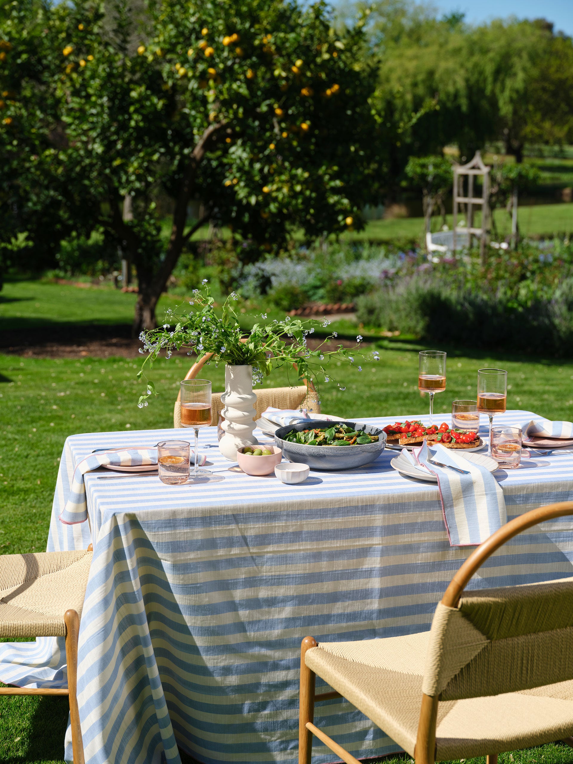 Como Chambray Tablecloth
