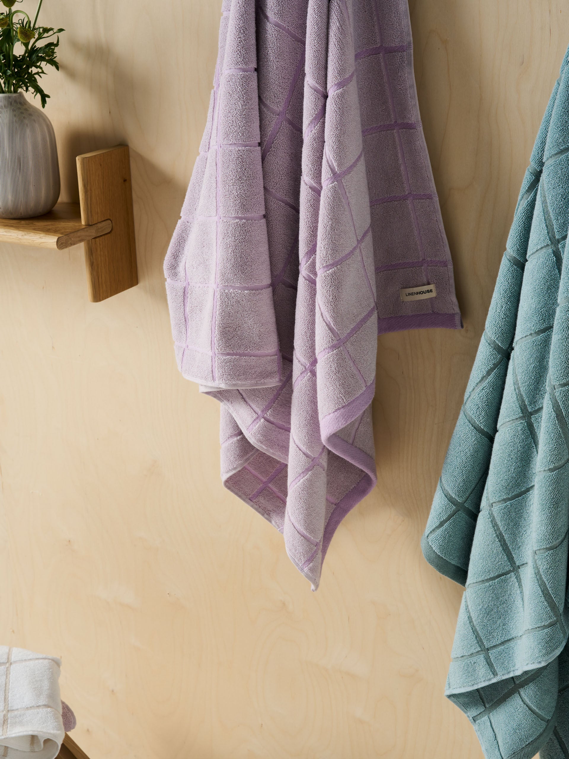 Geneva Olive Bath Sheet