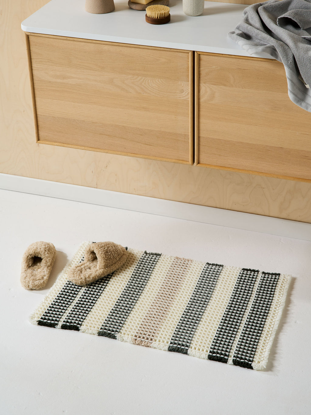 Ravello Charcoal Bath Mat