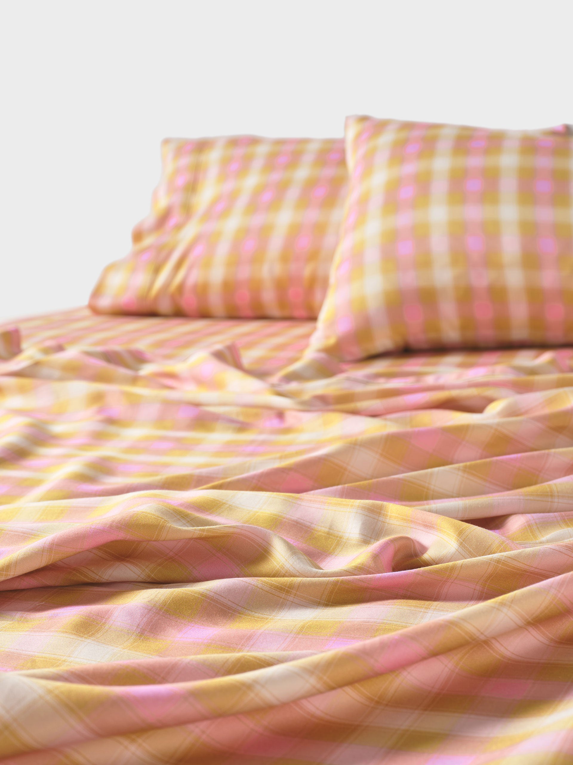 Sunrise Check Bubblegum Sheet Set