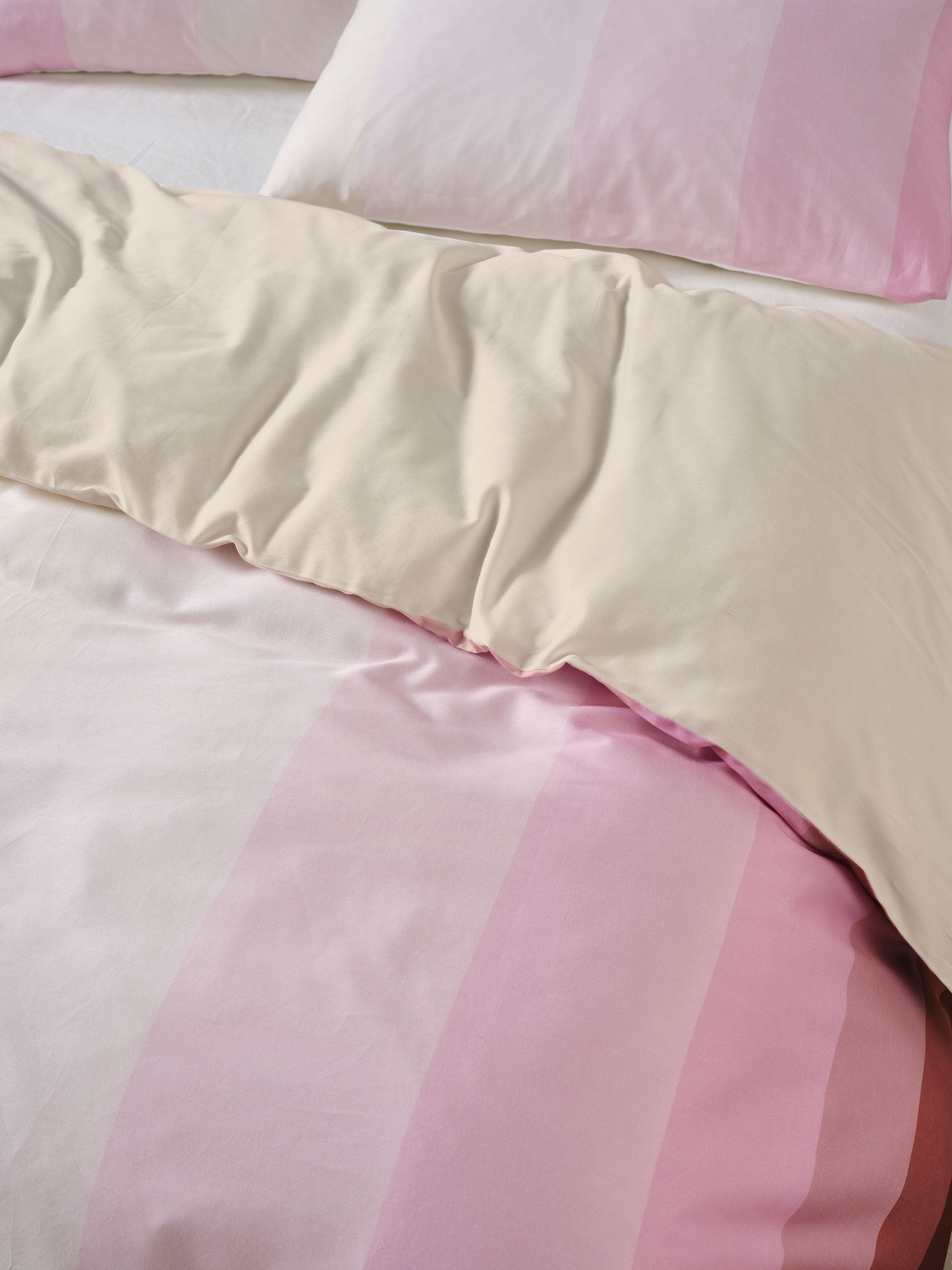 Sunrise Stripe Bubblegum Quilt Cover Set