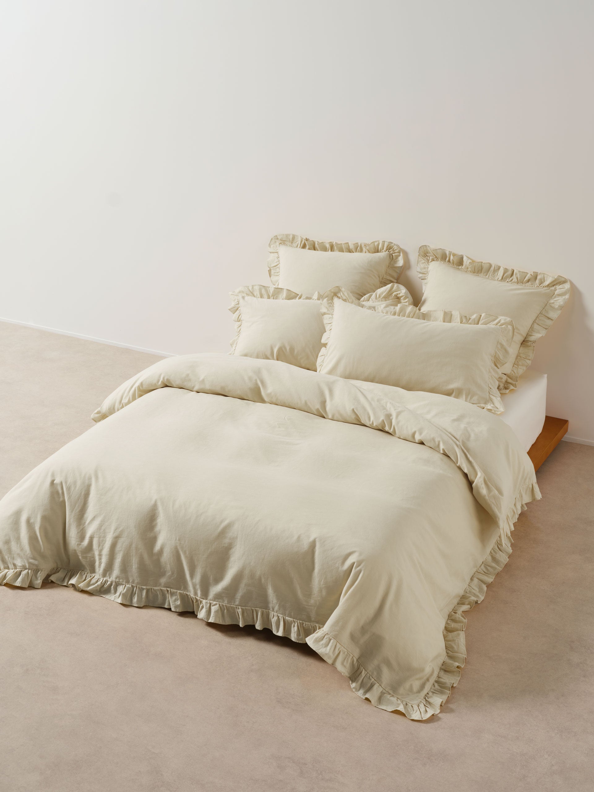 Vintage Ruffle Natural Quilt Cover Set
