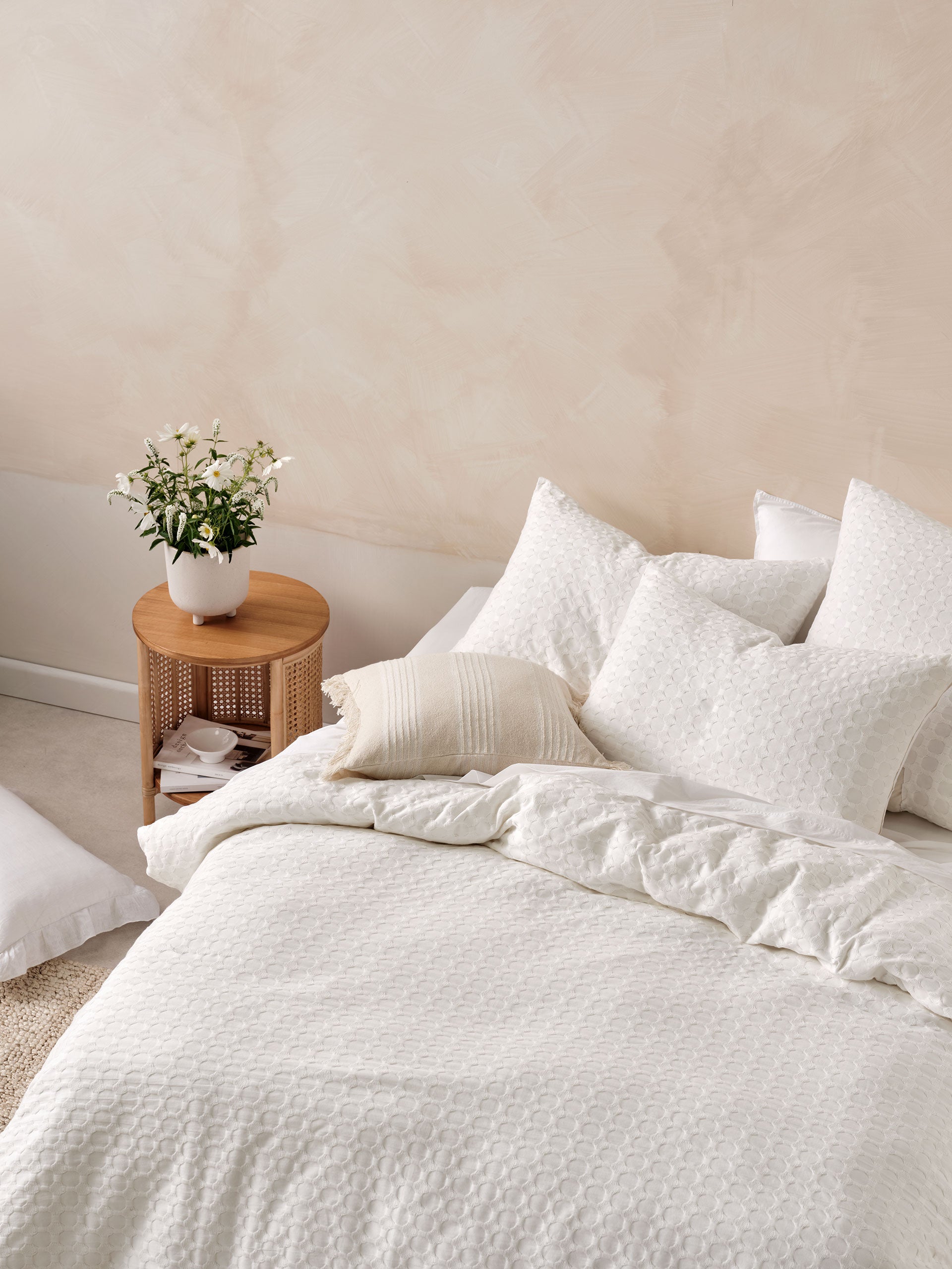 Vista White Quilt Cover Set