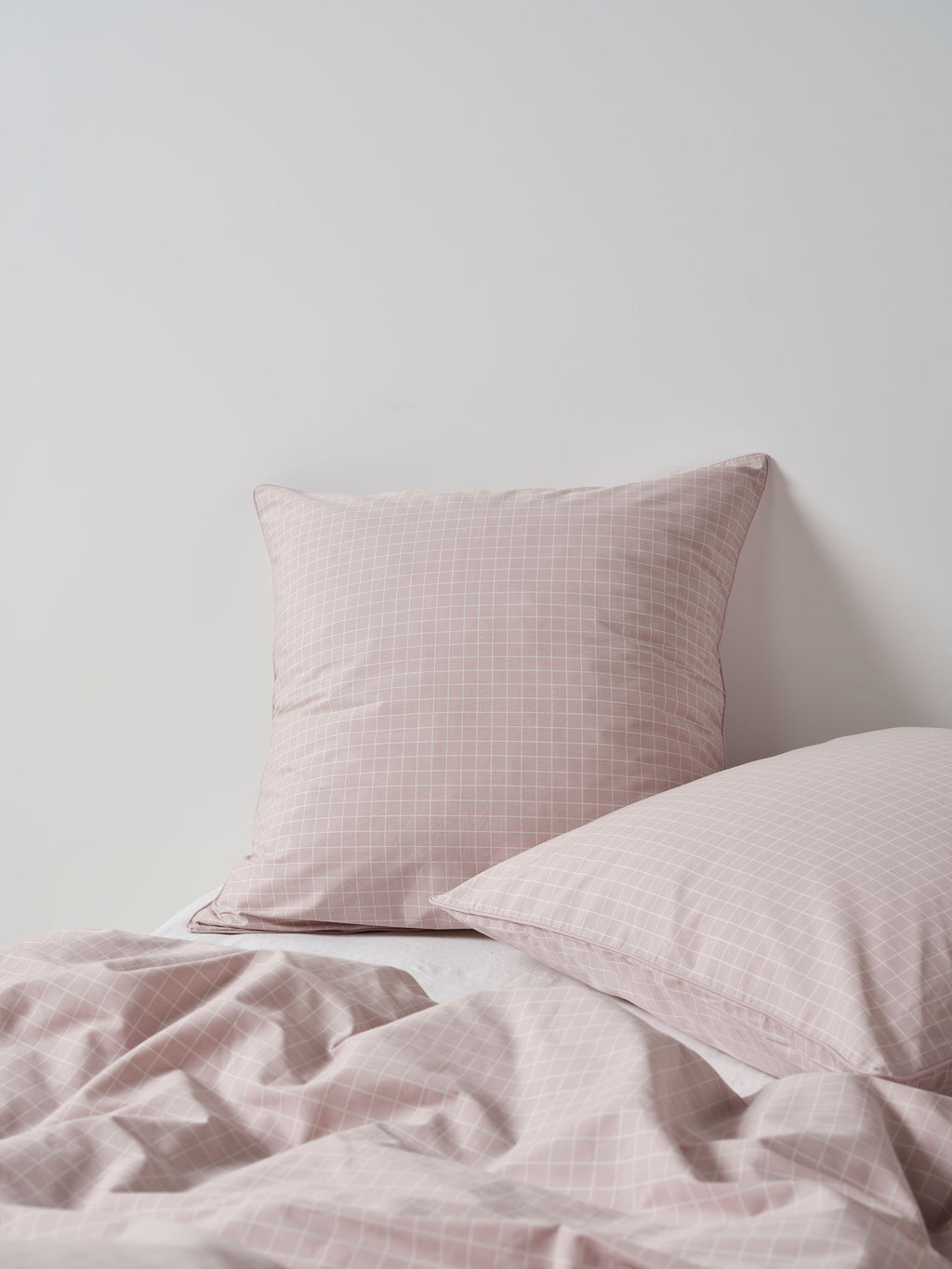 Volley Check Orchid European Pillowcase