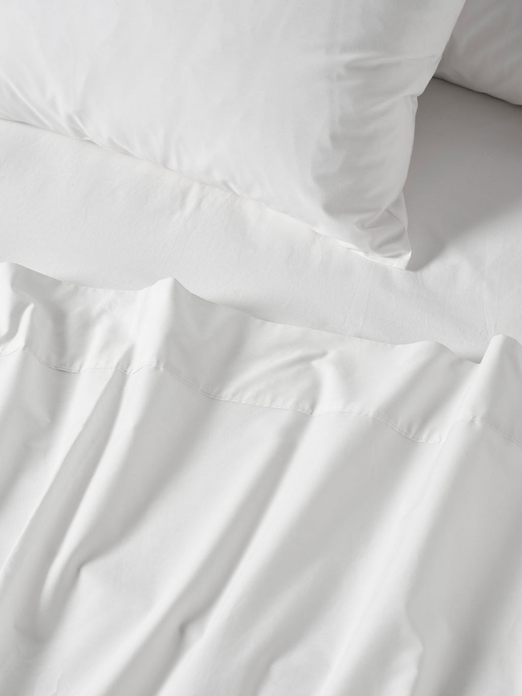 Winton White Sheet Set