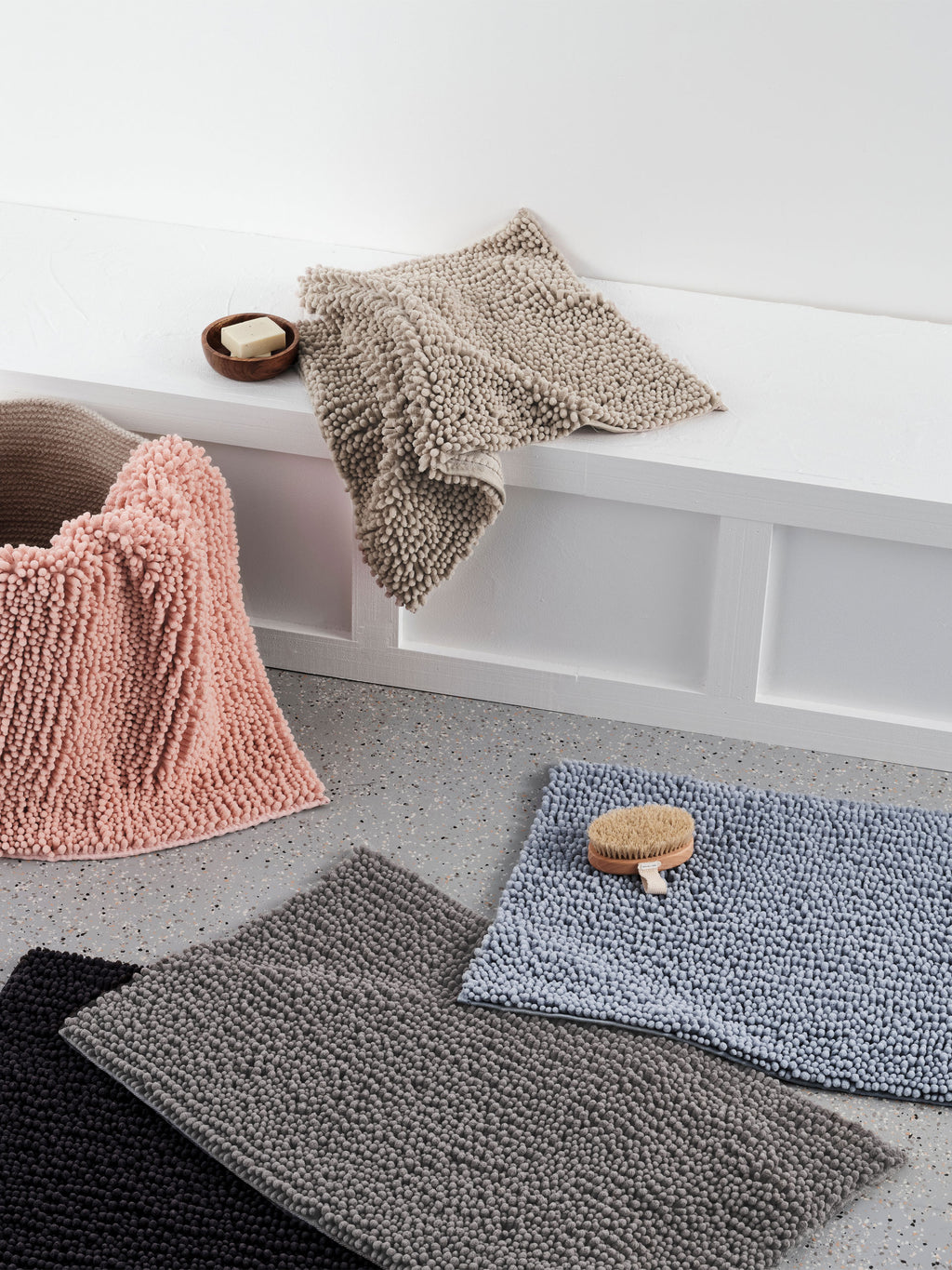 Reed Toggle Blue Bath Mat
