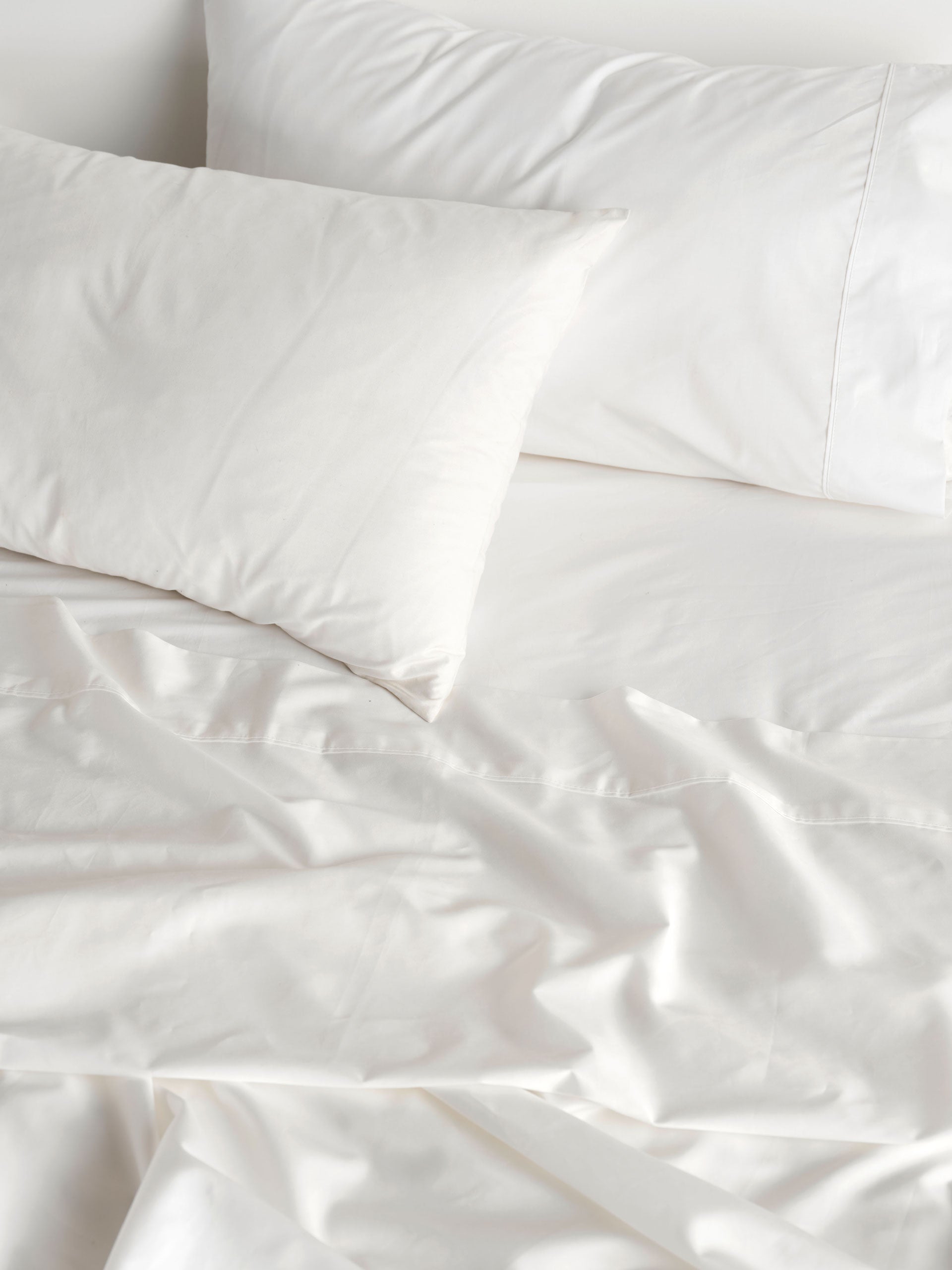 Vienna White Standard Pillowcase